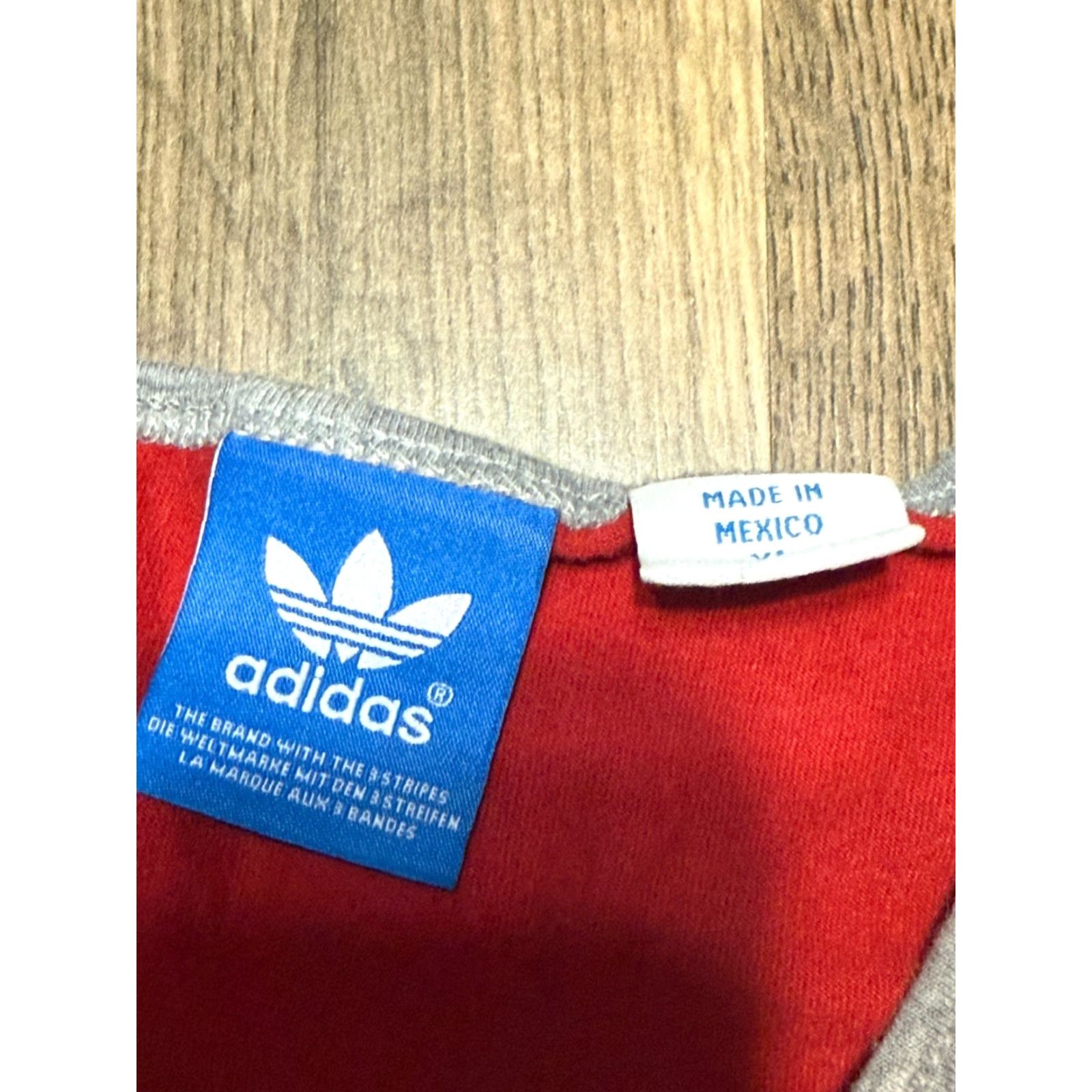 Adidas Adidas Tank Top Men XL White Red Wisconsin Badgers Logo Print Shirt Size US XL / EU 56 / 4 - 6 Thumbnail