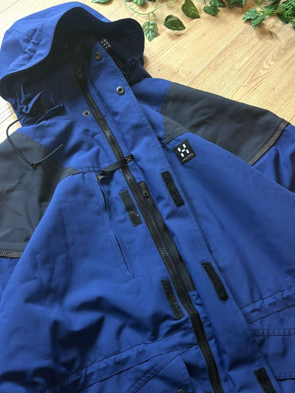 Haglofs 00s Haglofs Vintage Oversized Windstopper Waterproof Jacket Size US L / EU 52-54 / 3 - 6 Thumbnail