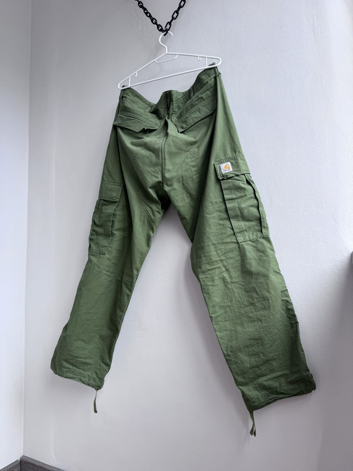 Carhartt Carhartt cargo pants regular cargo pant size 36 32 Size US 36 / EU 52 - 2 Thumbnail