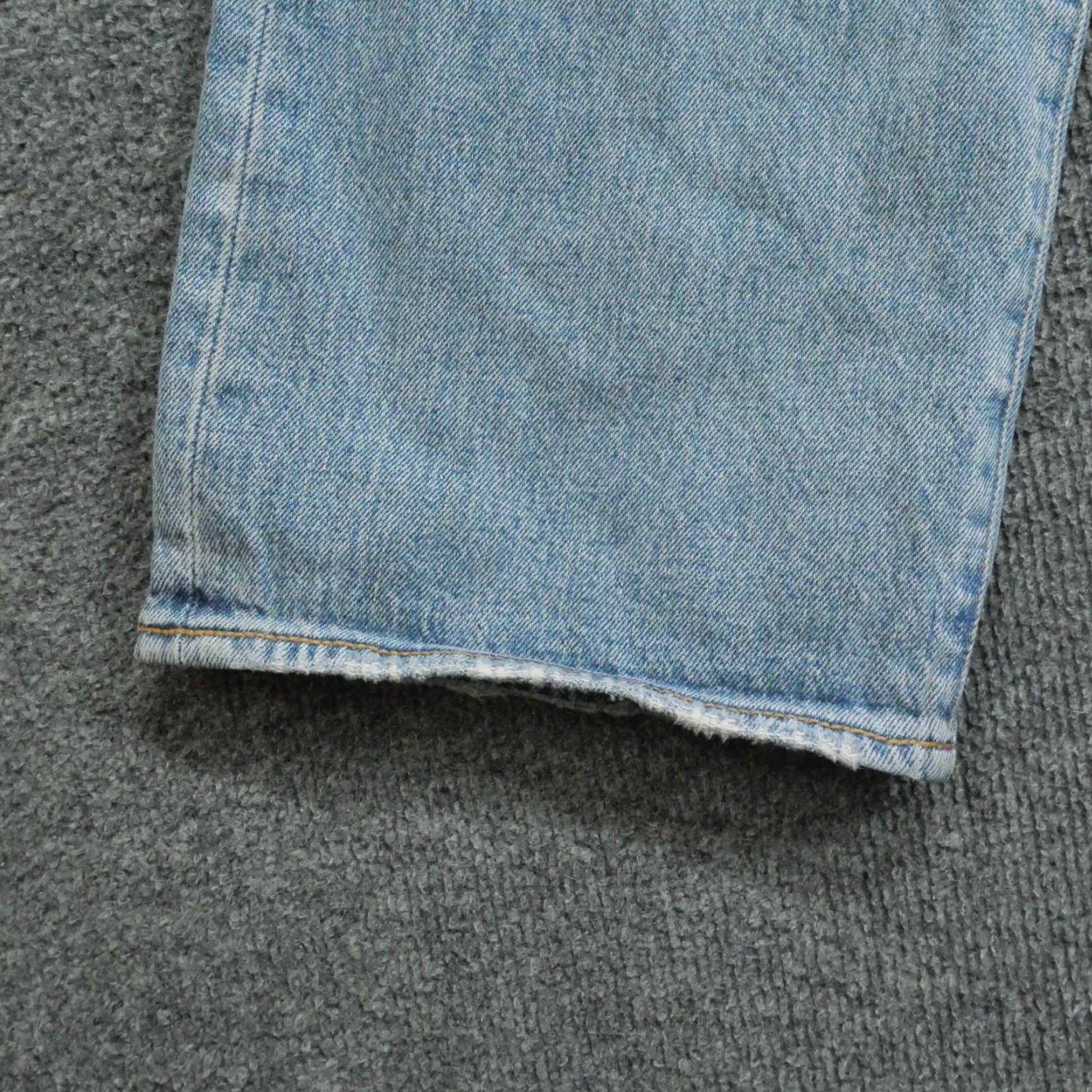 Levi's VINTAGE Levi's 501 Jeans Mens 38x32 Blue Button Fly Distressed Grunge Straight Jeans Pants 90s Mens Size US 38 / EU 54 - 4 Thumbnail