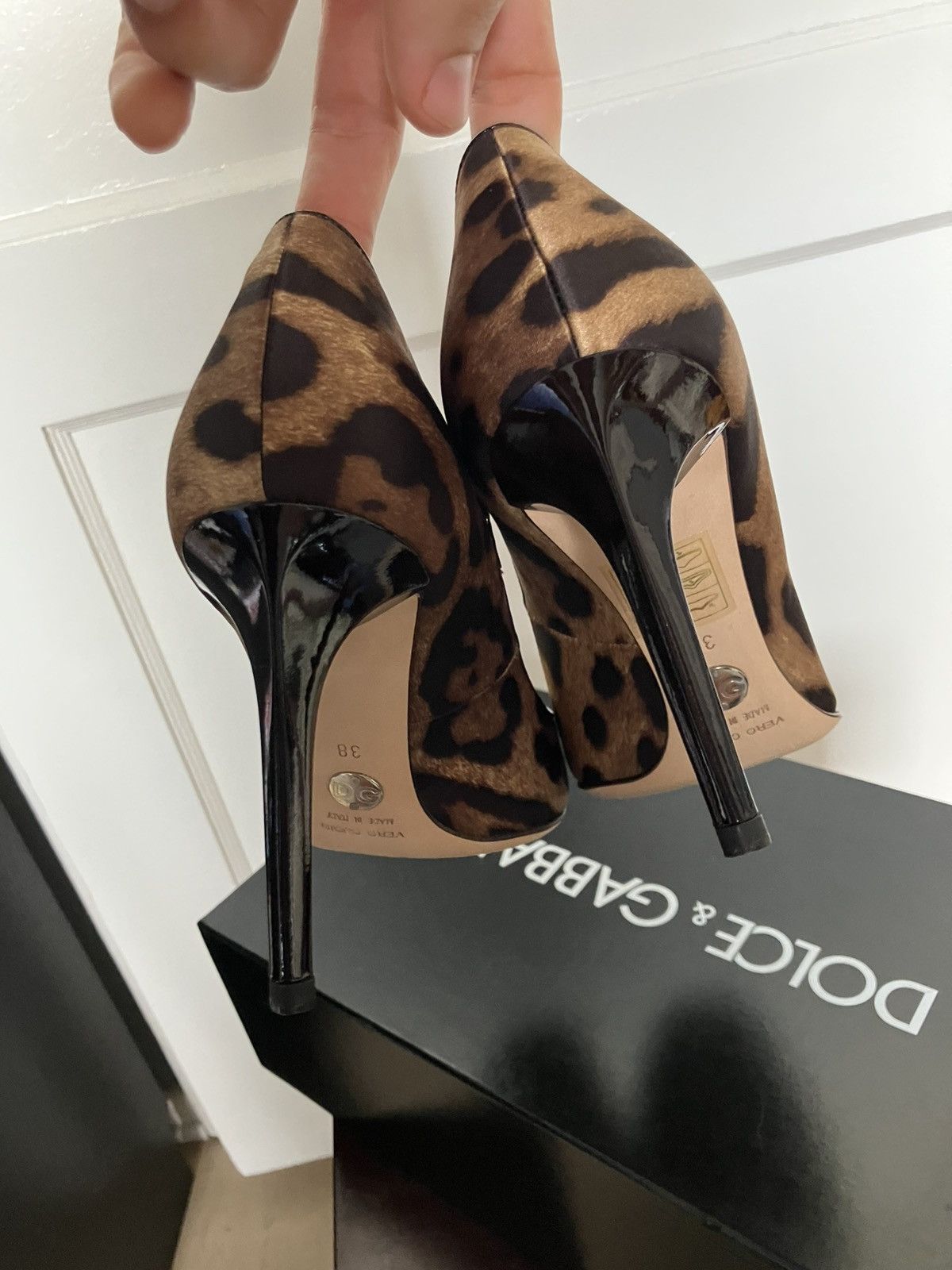 Dolce & Gabbana Dolce & Gabbana leopard print heels Size US 8 / IT 38 - 6 Thumbnail