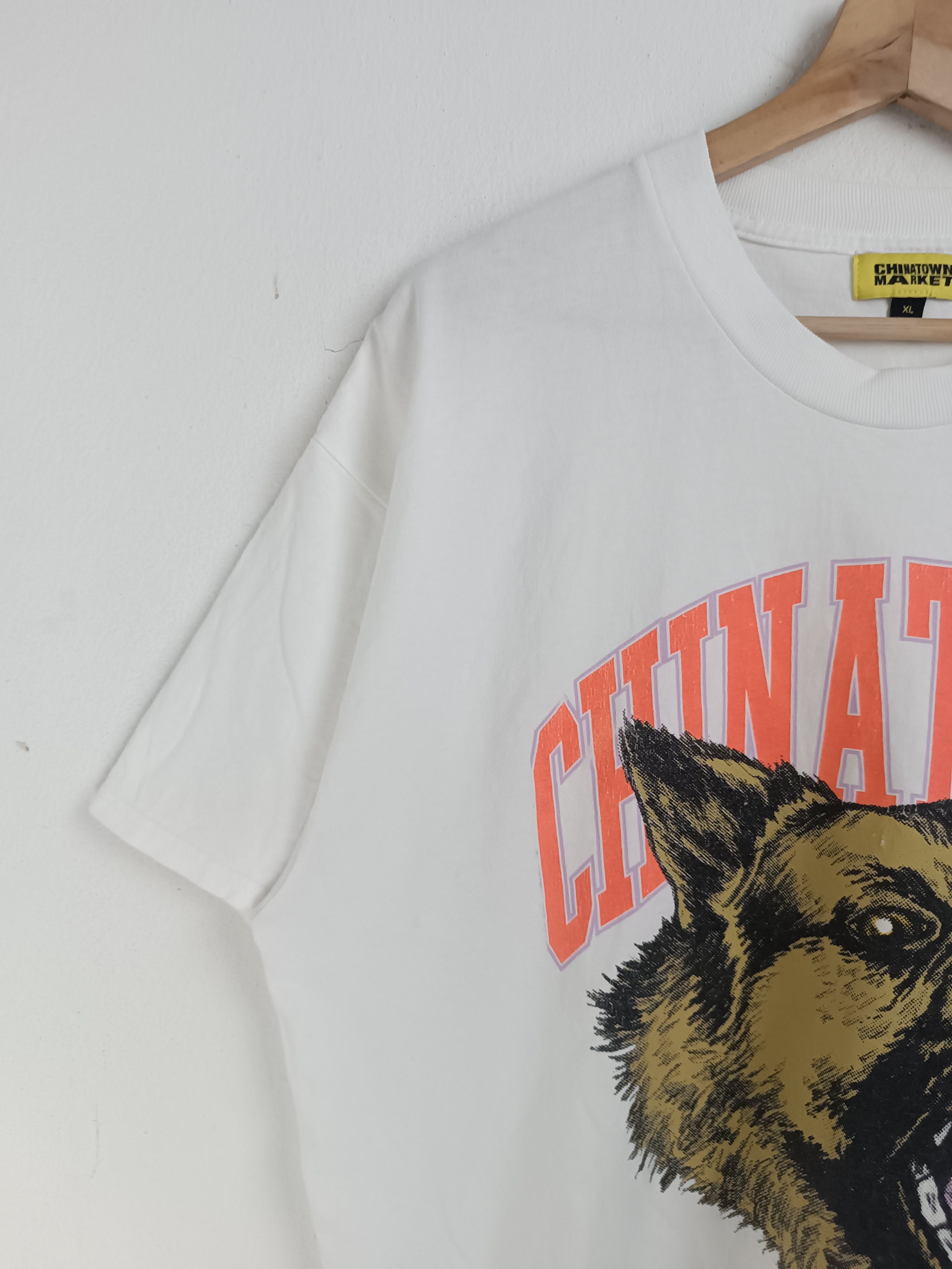 Other VINTAGE CHINATOWN MARKET BEWARE HOUND TEE VERY RARE R2 Size US XL / EU 56 / 4 - 6 Thumbnail