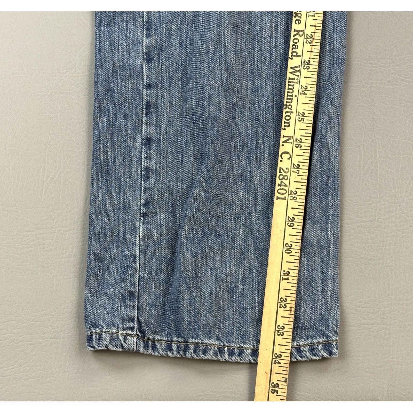 Levi's Levi's 569 Jeans Mens 36x34 38x34 Medium Wash Loose Straight Fit Skate Casual Jeans Size US 36 / EU 52 - 3 Thumbnail