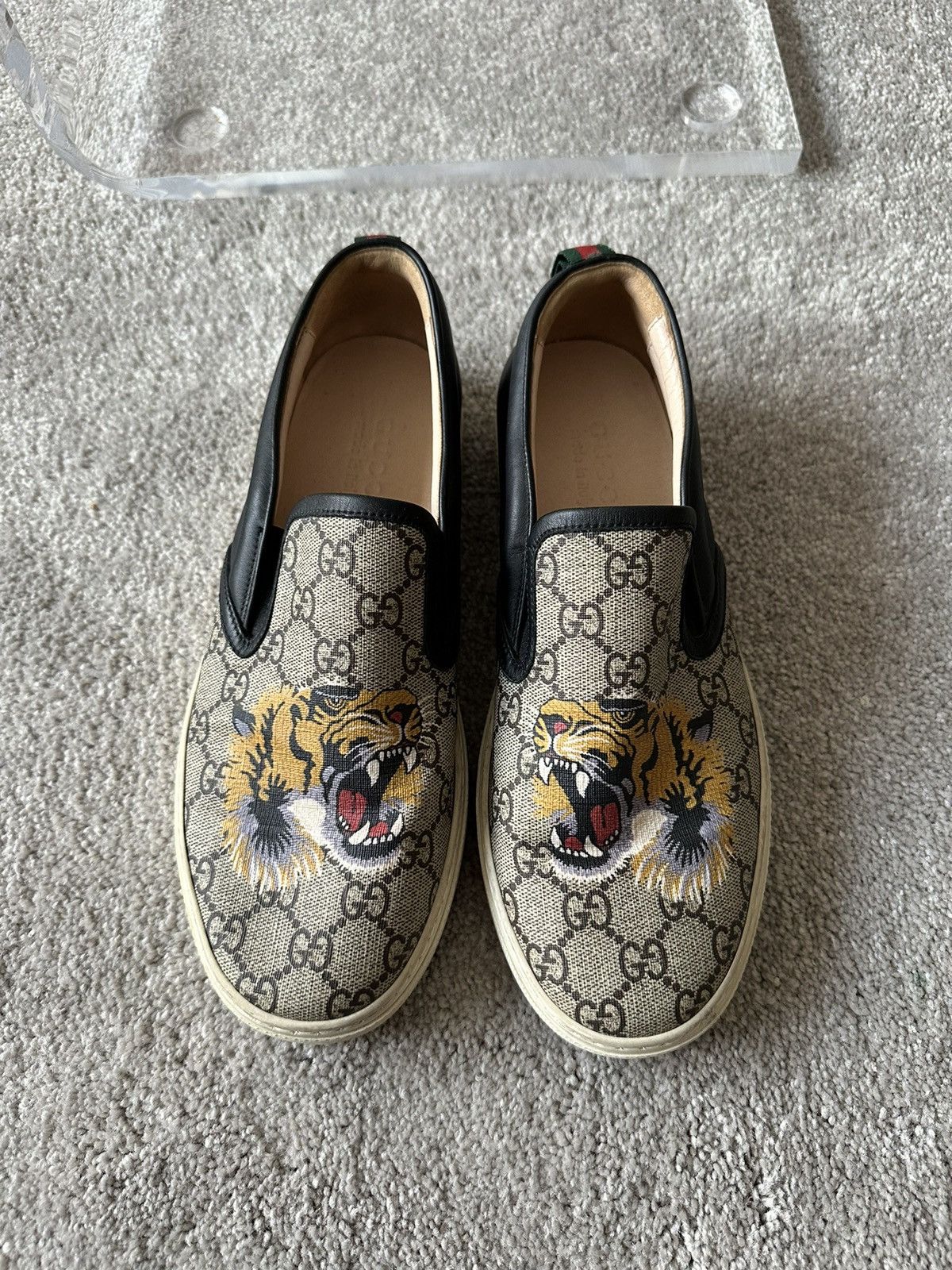 GUCCI Tiger Print Slip-On Sneakers Gucci - GG Supreme Tiger Print Men Slip On Sneakers Black 9  main image 2