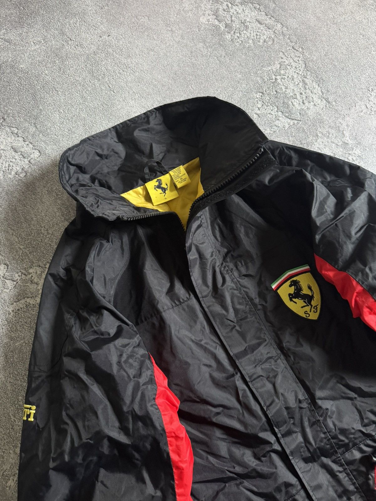 Vintage Ferrari XL official jacket zip nylon coat parka bomber 90s Size US XL / EU 56 / 4 - 3 Thumbnail
