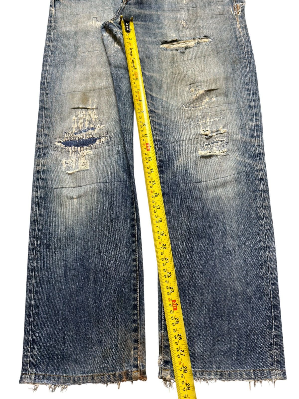 Uniqlo Vintage Y2K Uniqlo Faded Wash Distressed Straight Leg Jeans Size US 32 / EU 48 - 11 Thumbnail