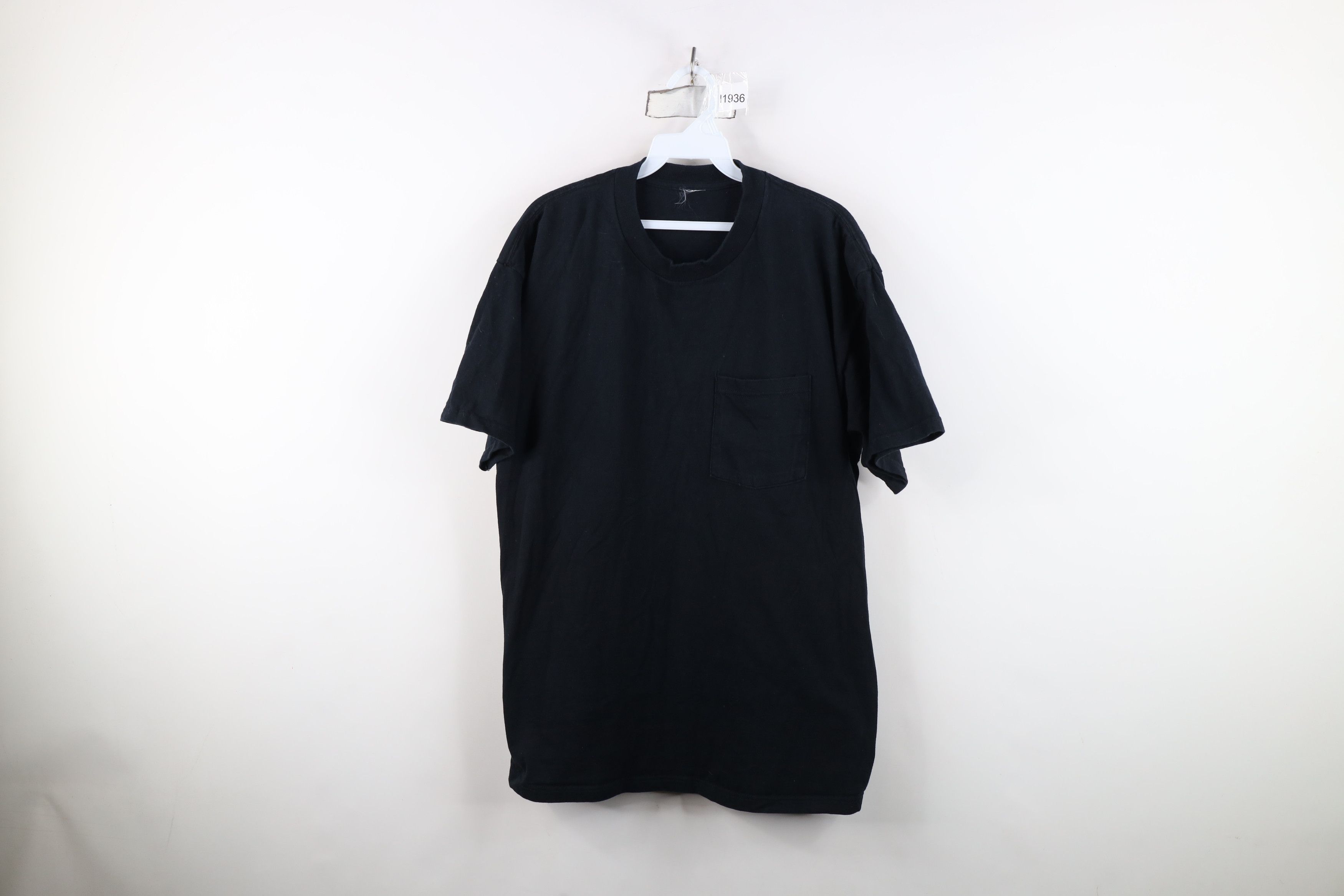 Vintage Vintage 90s Y2K Streetwear Blank Pocket T-Shirt Black Cotton Size US XL / EU 56 / 4 - 1 Thumbnail
