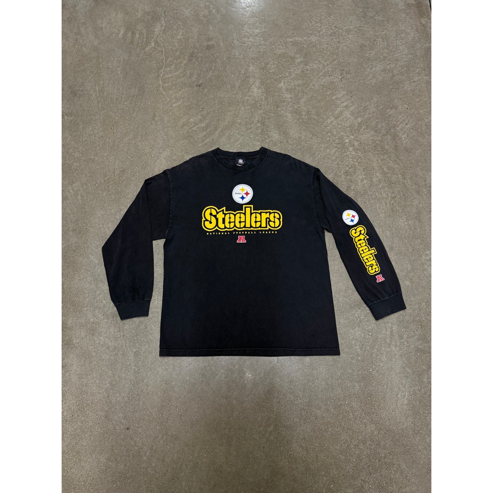 Vintage Vintage 1990s Y2K Pittsburgh Steelers Long Sleeve T-Shirt Size US XL / EU 56 / 4 - 1 Thumbnail