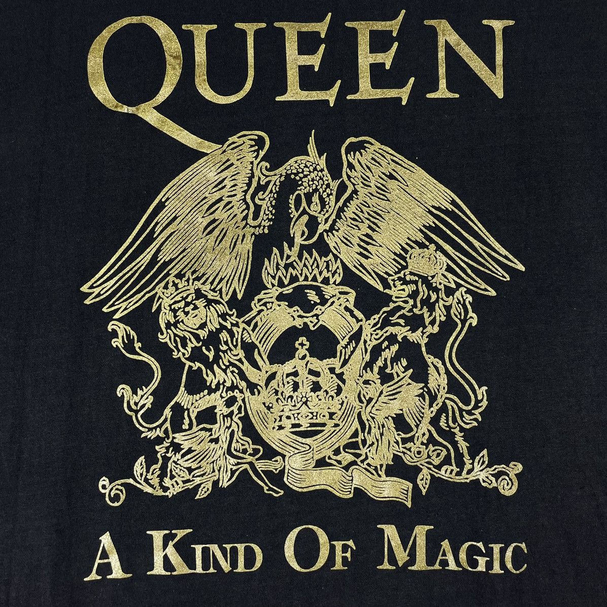 Band Tees Queen Vintage T-shirt A King of Magic Size US XL / EU 56 / 4 - 5 Thumbnail