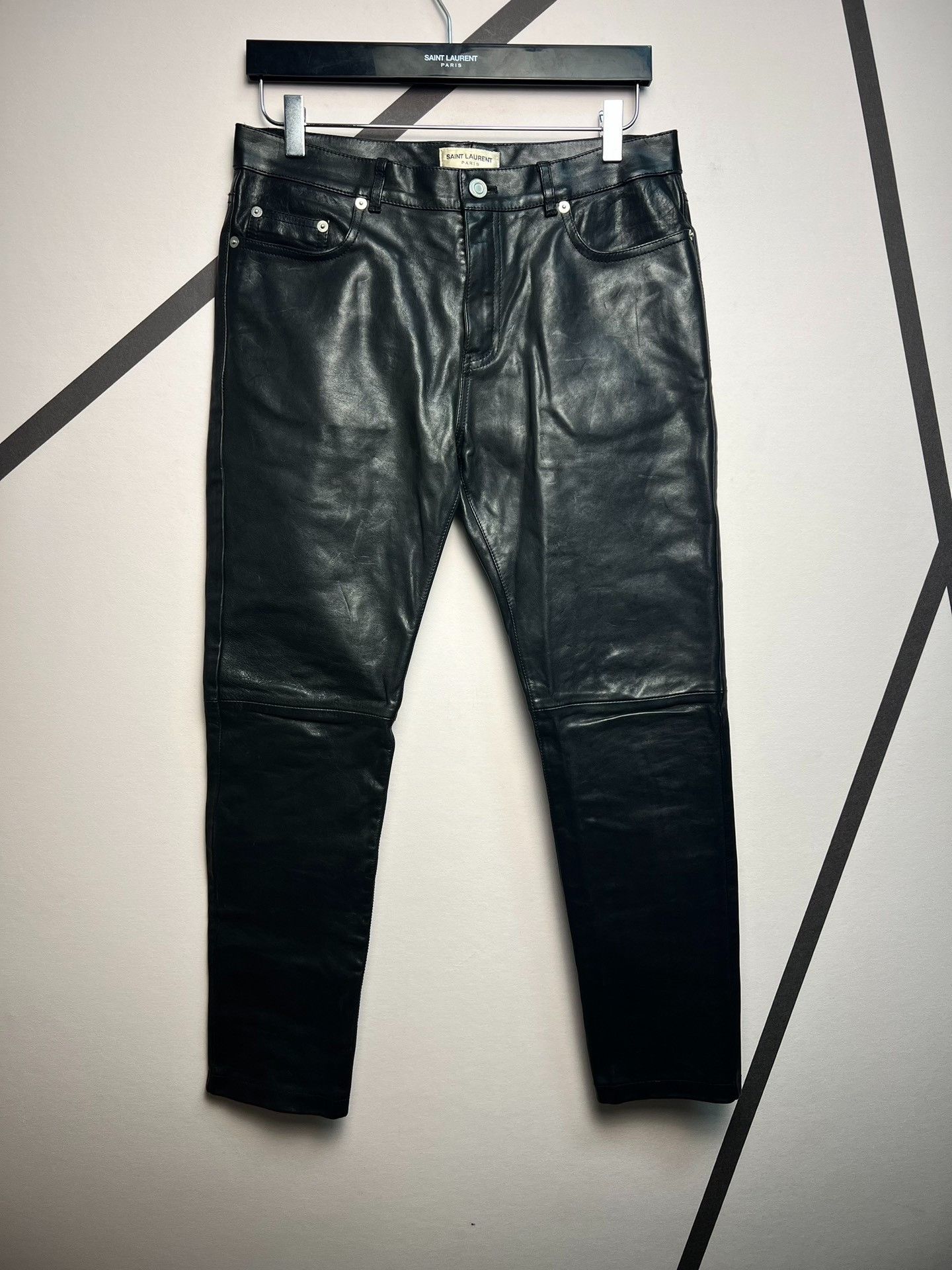 Saint Laurent Paris Saint laurent size 48 Cowhide Black Basic Leather Pants 25 Size US 38 / EU 54 - 1 Thumbnail