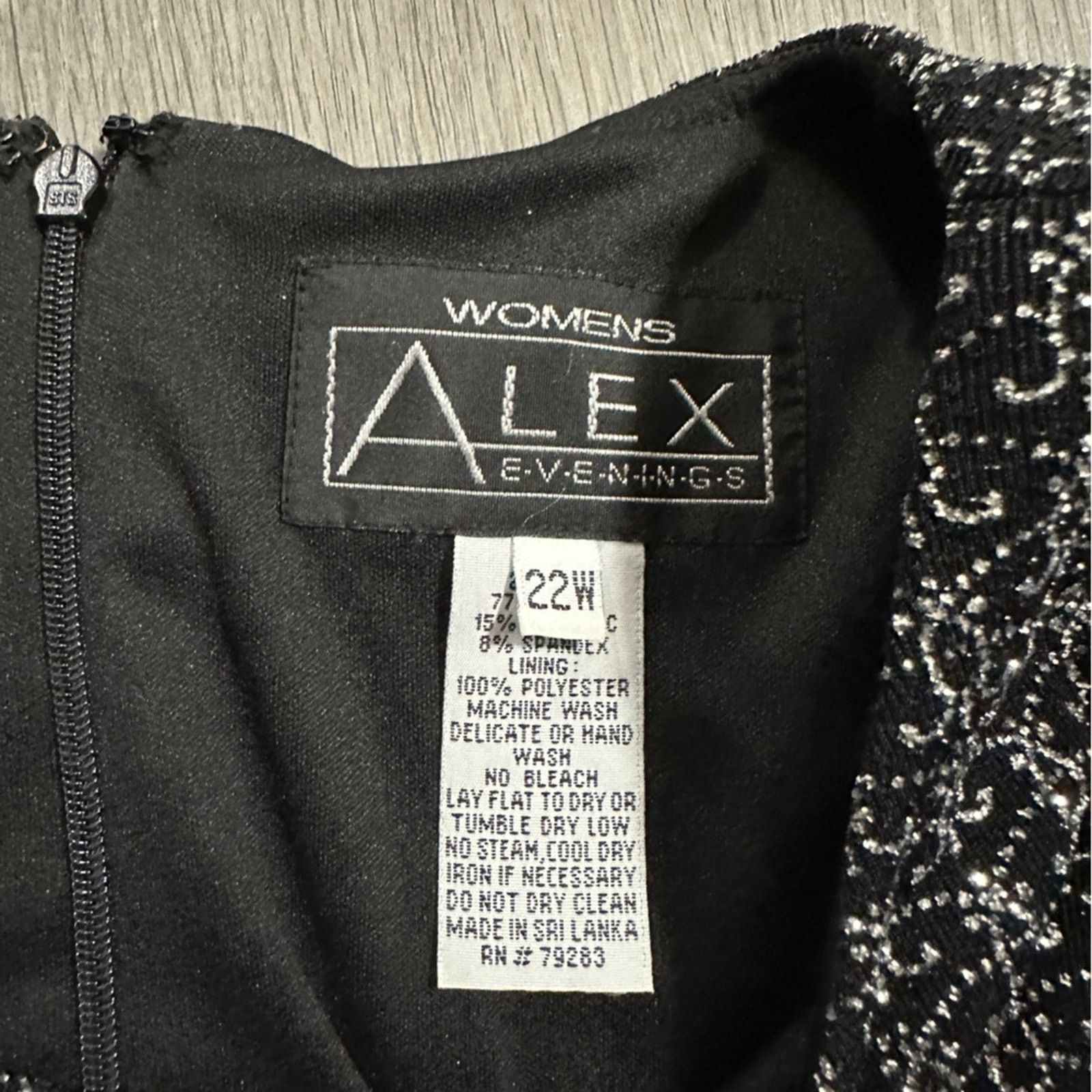 Alex Evenings Alex Evenings Black & Silver Glitter Dress & Cardigan Sz 22W Size 3XL / US 20-22 - 5 Thumbnail