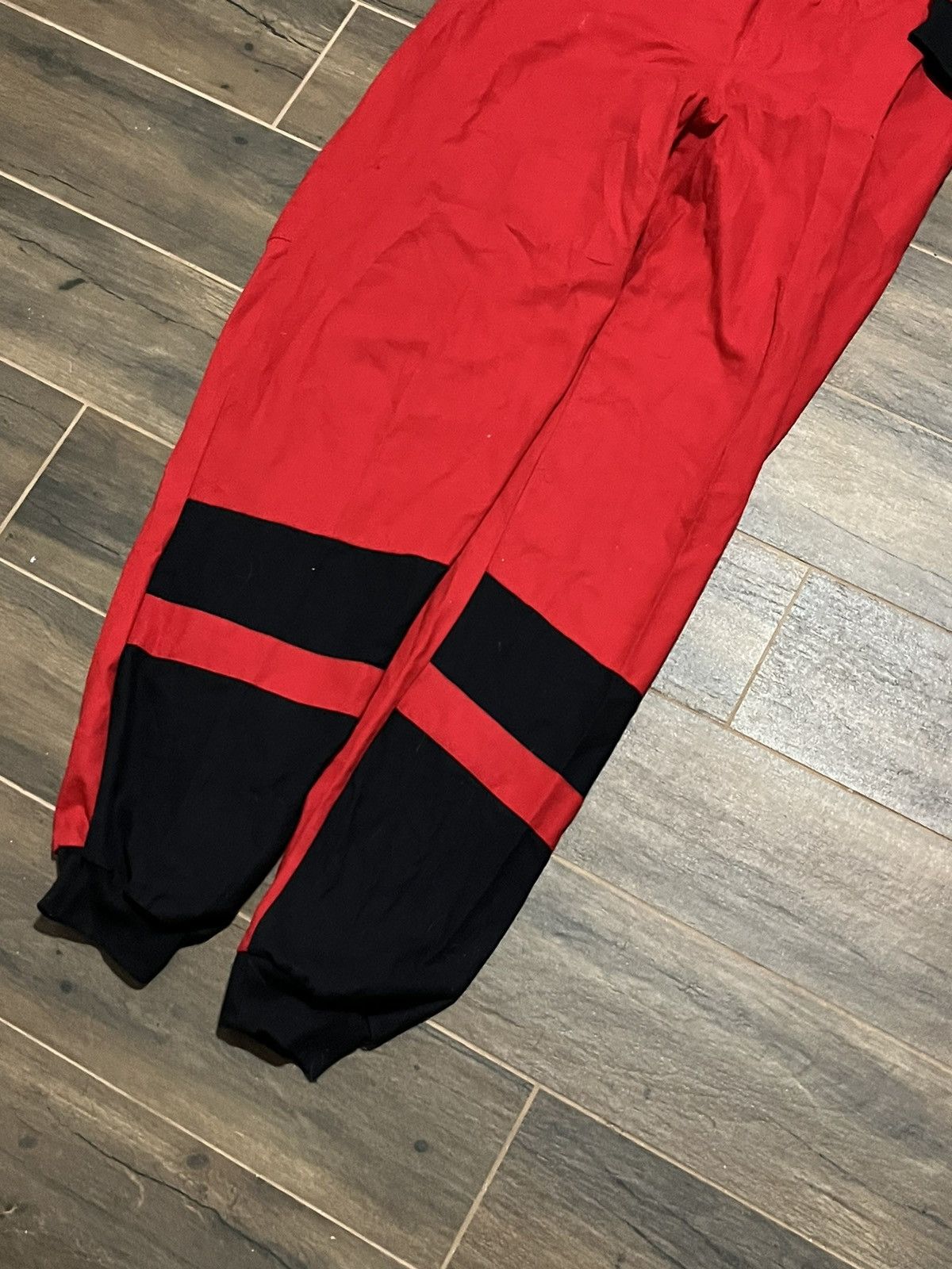 archive Ferrari marlboro overalls y2k（Ferrari drivers seen