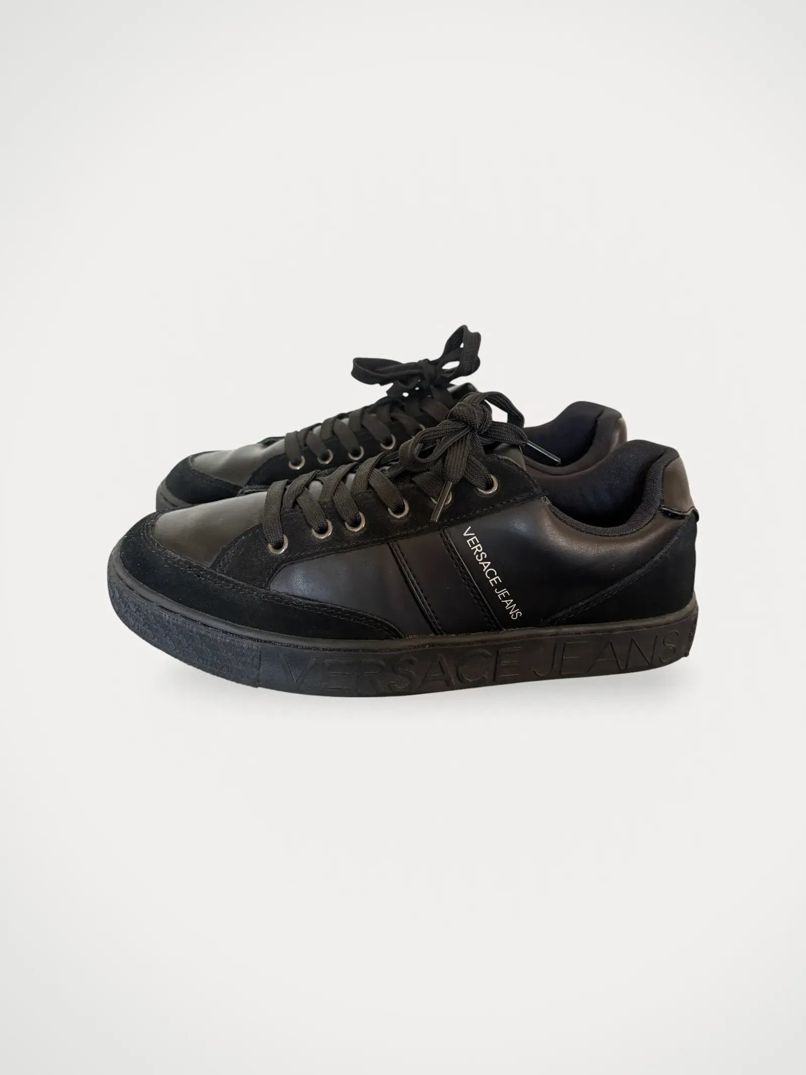 Versace Versace Versace jeans couture Sneakers Size US 9 / IT 39 - 1 Thumbnail