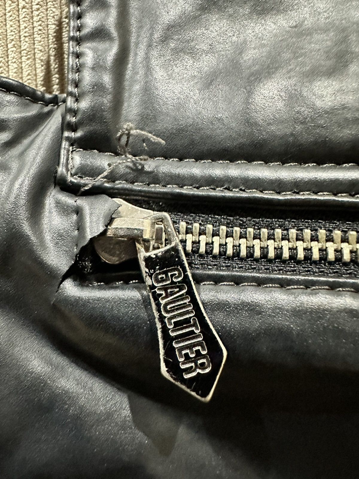Jean Paul Gaultier Jean Paul Gaultier Sling / Shoulder Bag Size ONE SIZE - 6 Thumbnail