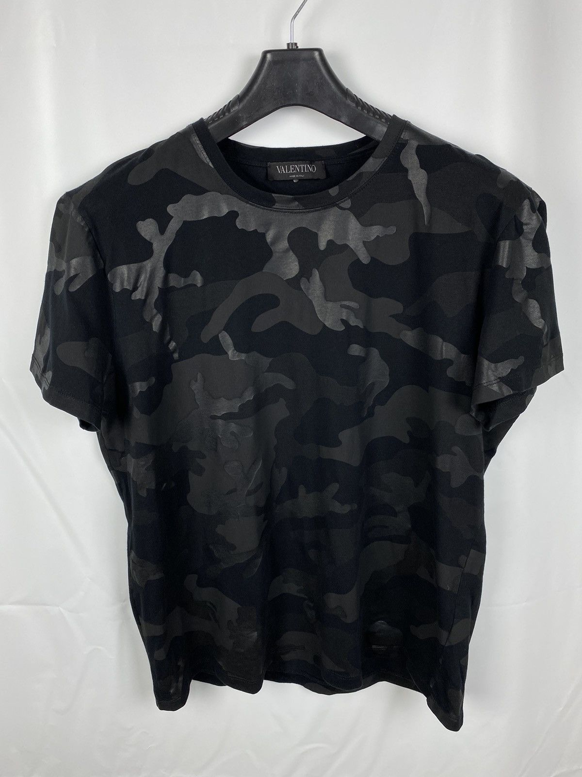 image of Valentino Camouflage Men Tee T-Shirt Size L in Black