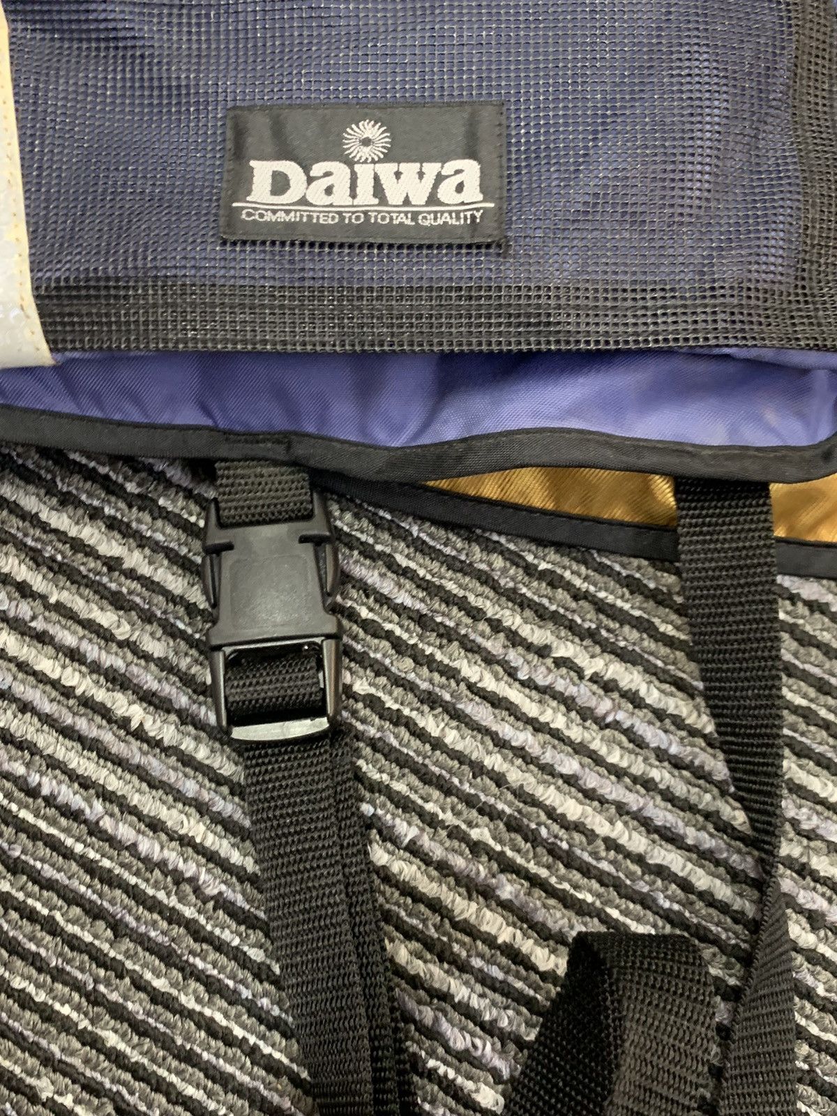DAIWA Rare Design Vintage Brand Daiwa Greatbanff Fishing Vest 90s Size US L / EU 52-54 / 3 - 4 Thumbnail