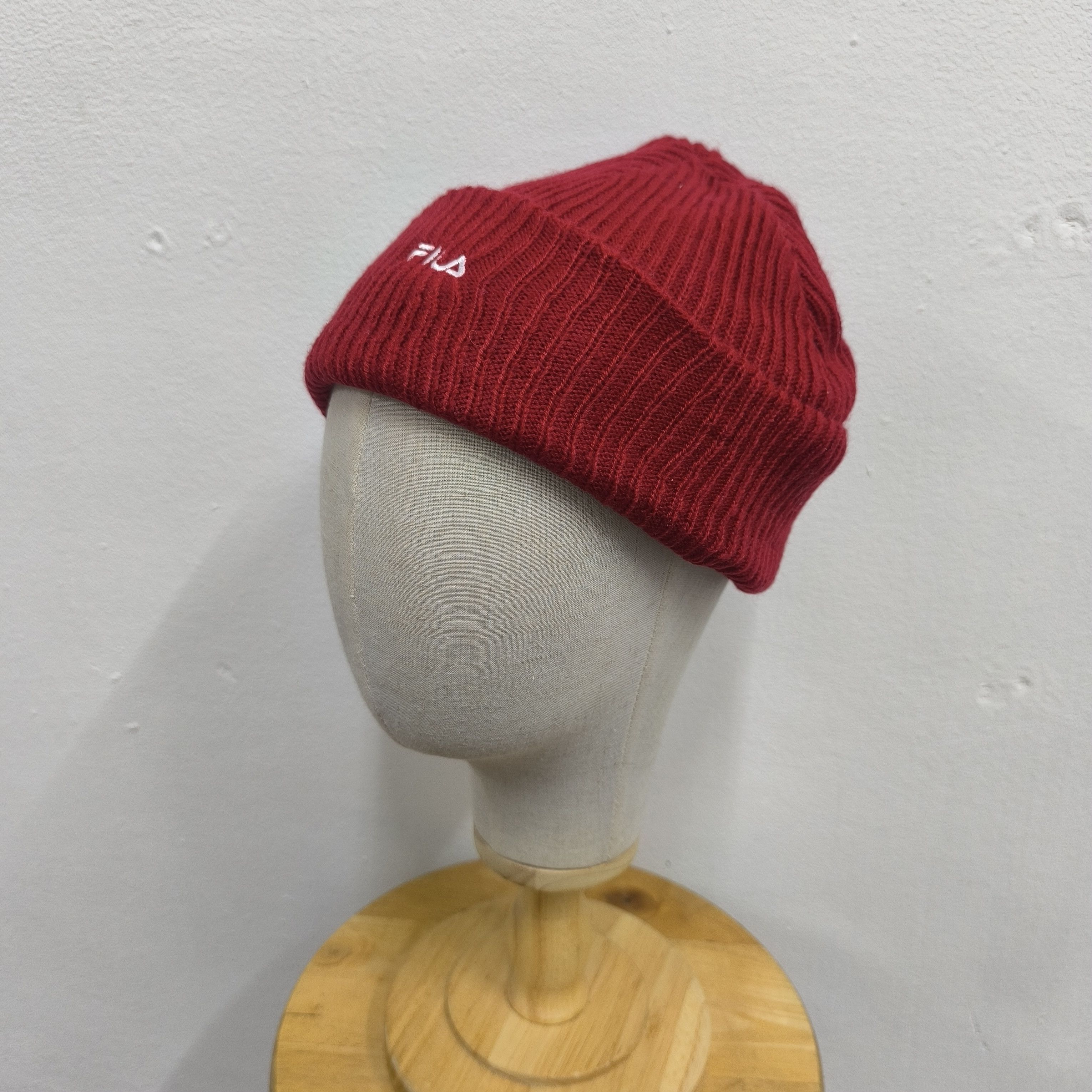 Fila × Japanese Brand 🔮 Fila x E hyphen world gellery short beanie hat Size ONE SIZE - 2 Thumbnail