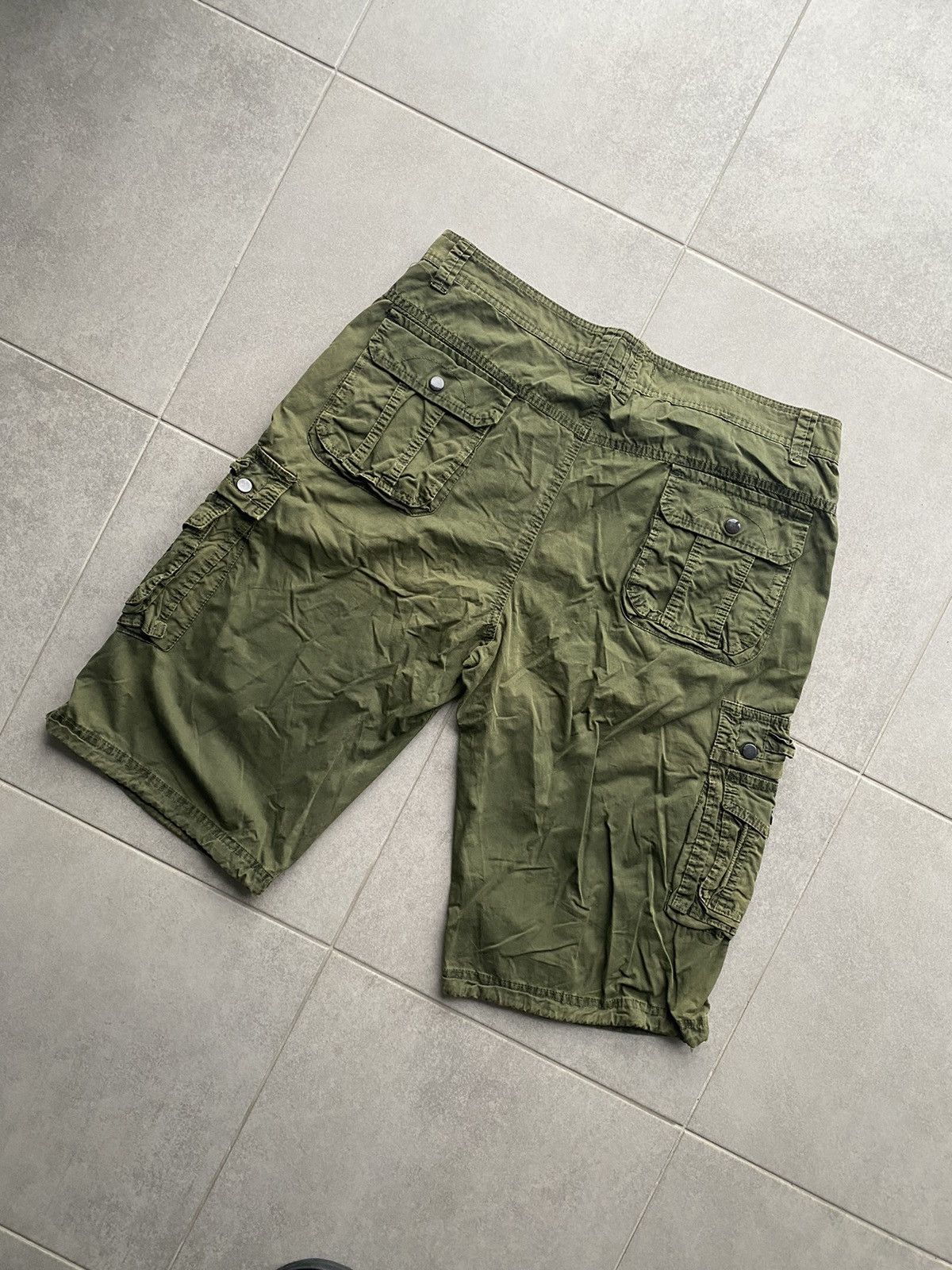 Vintage Vintage Cargo Shorts Size US 30 / EU 46 - 6 Thumbnail
