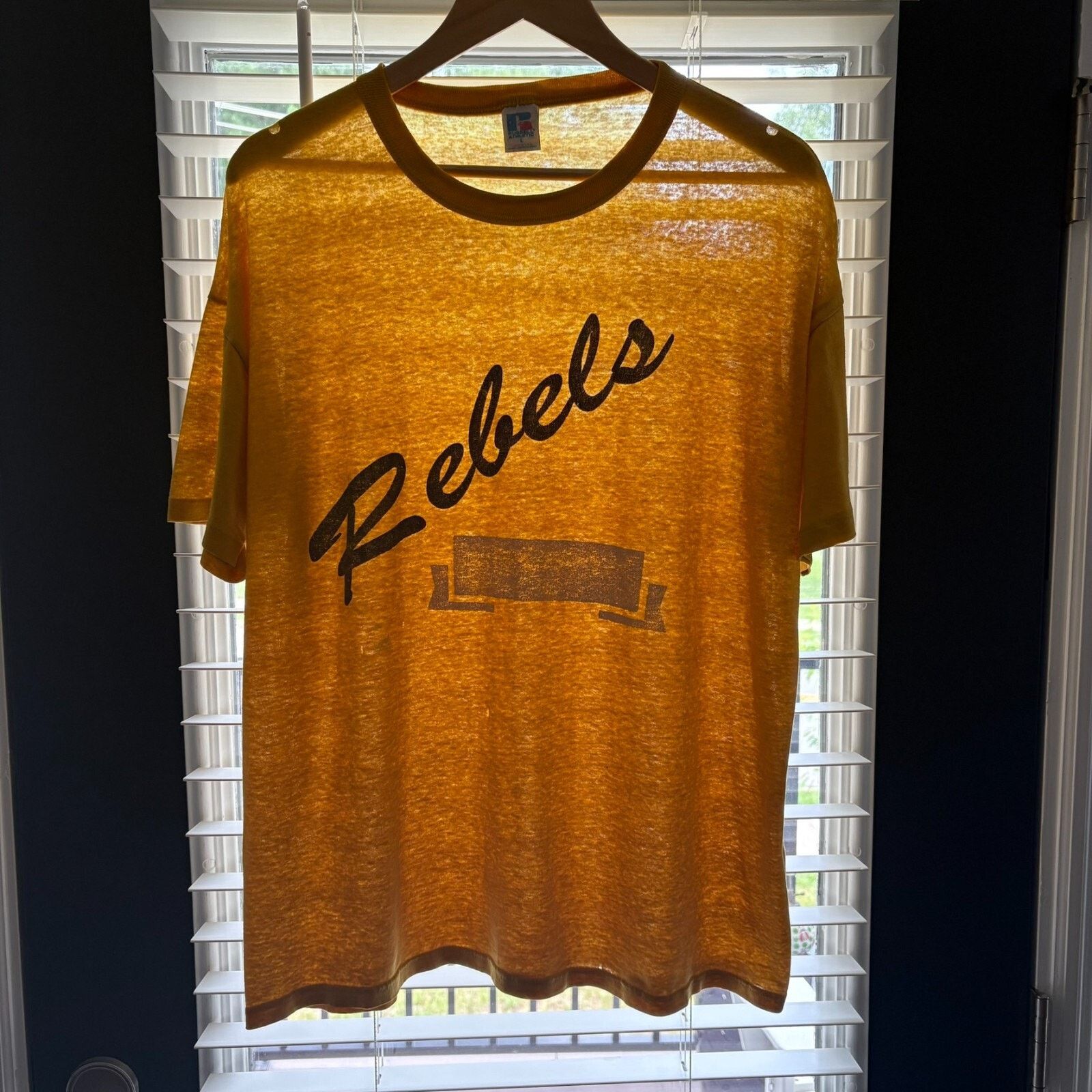Russell Athletic × Vintage Vintage Paper Thin Distressed Worn Burnout T Shirt Size L Size US L / EU 52-54 / 3 - 1 Thumbnail