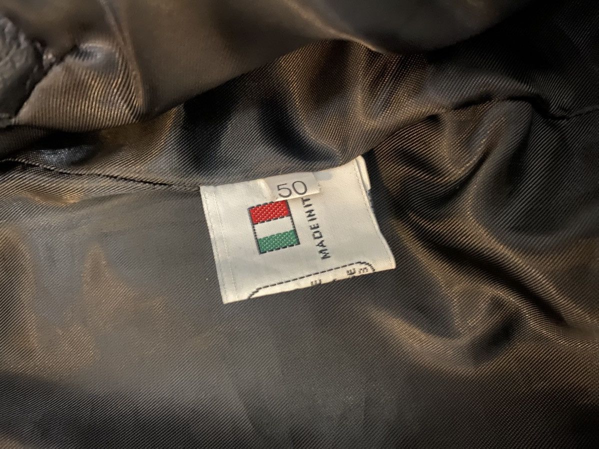 Vera Pelle Vera Pelle Vintage genuine leather jacket made in Italy. Size US M / EU 48-50 / 2 - 5 Thumbnail