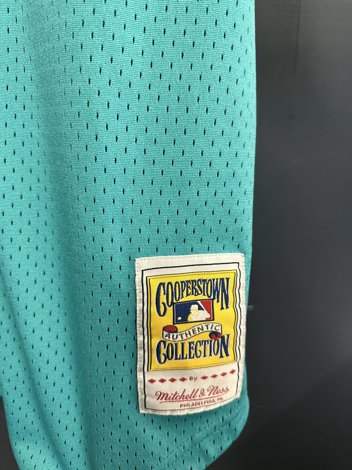 Other Authentic Andre Dawson Mitchell & Ness Jersey Men’s Large Size ONE SIZE - 3 Thumbnail
