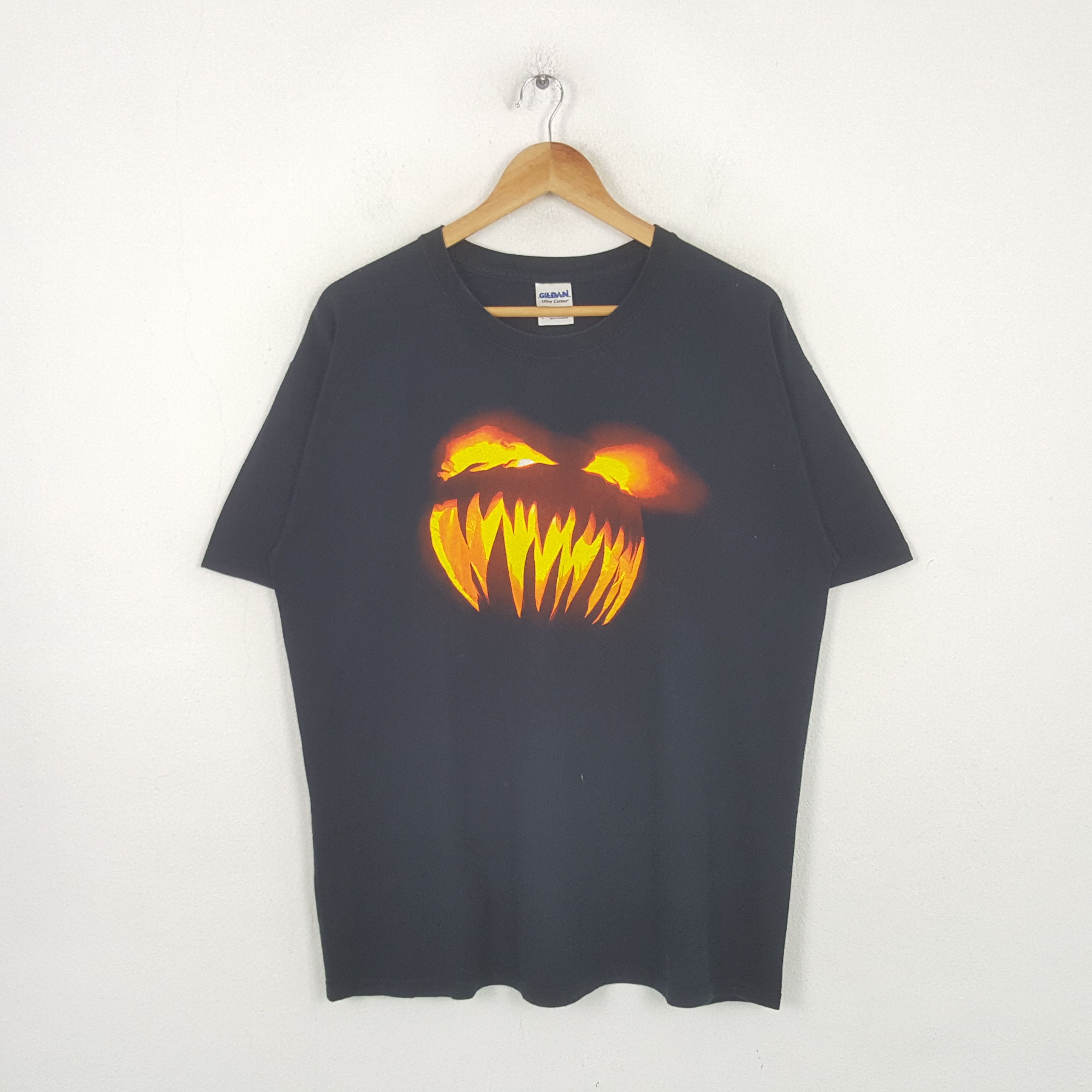 Gildan Vintage Hunter Overload Horror Halloween Game Tshirt RR1 Size US L / EU 52-54 / 3 - 3 Thumbnail