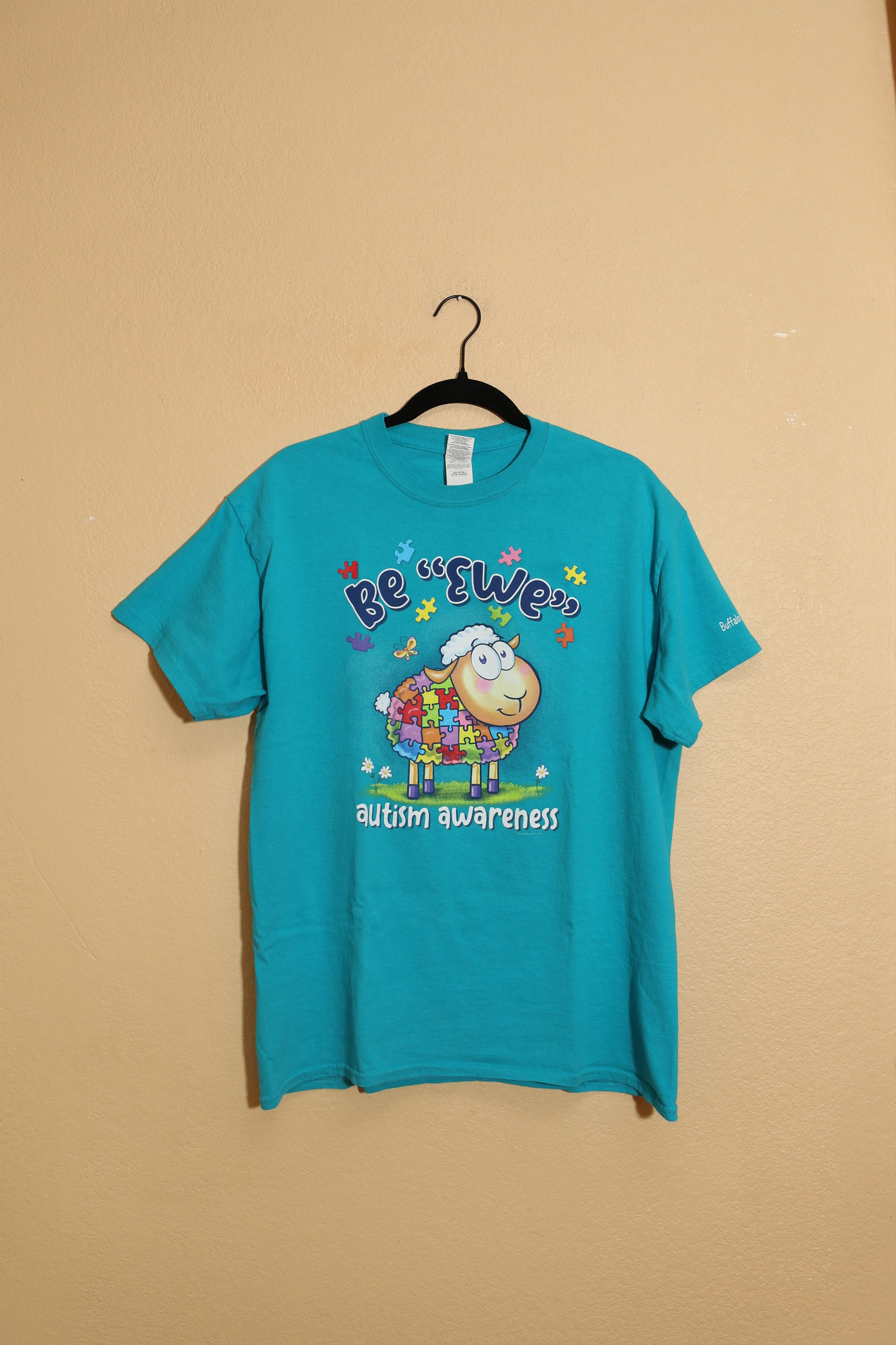Gildan Be "Ewe" Autism Awareness Tee (L) Size US L / EU 52-54 / 3 - 1 Thumbnail