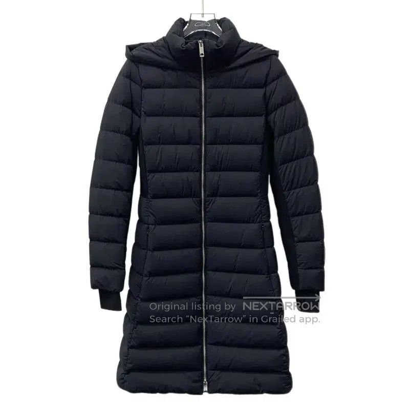 Burberry Burberry Women's Black Down Jacket. Size XS / US 0-2 / IT 36-38 - 1 Thumbnail