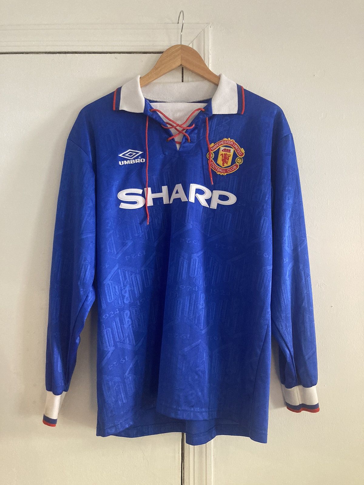 image of 1992/93 Manchester United Sample Umbro Jersey in Black, Men's (Size XL)