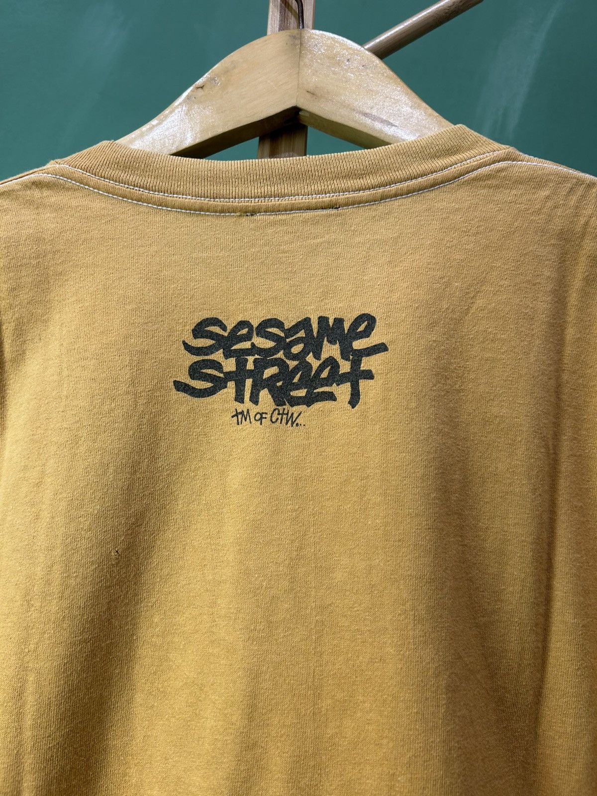 Vintage Sesame Street Ernie And Bert Famous The World Over Vintage Size US L / EU 52-54 / 3 - 5 Thumbnail
