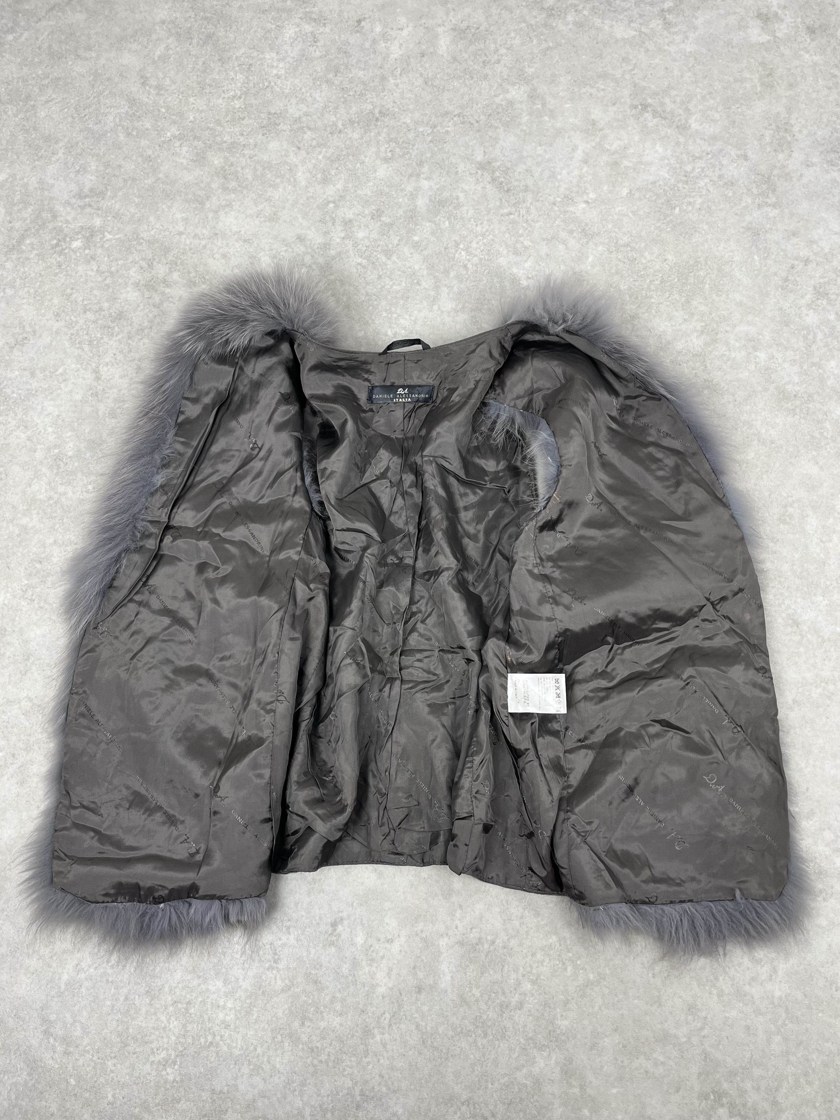 Daniele Alessandrini 2000s Daniele Alessandrini Grey Fur Suede Leather Vest Size XS / US 0-2 / IT 36-38 - 8 Thumbnail