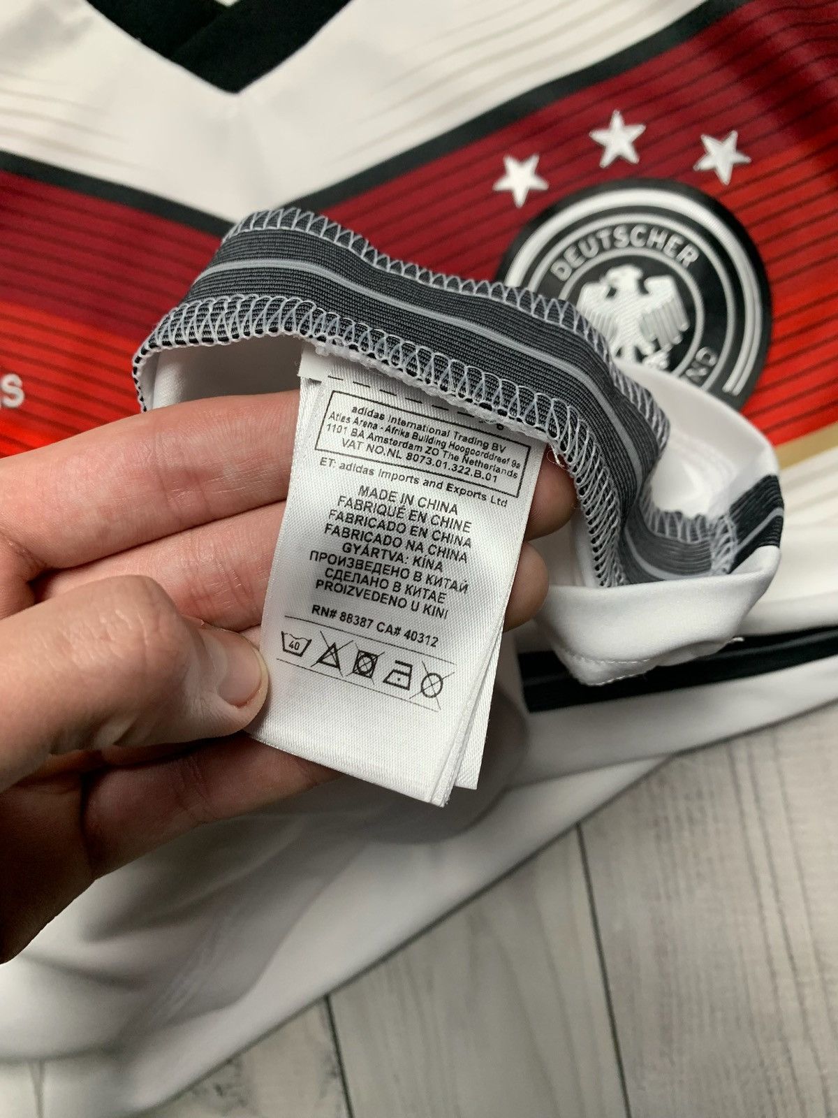 Adidas Vintage adidas Deutschland soccer jersey Germany size M Size US M / EU 48-50 / 2 - 4 Thumbnail
