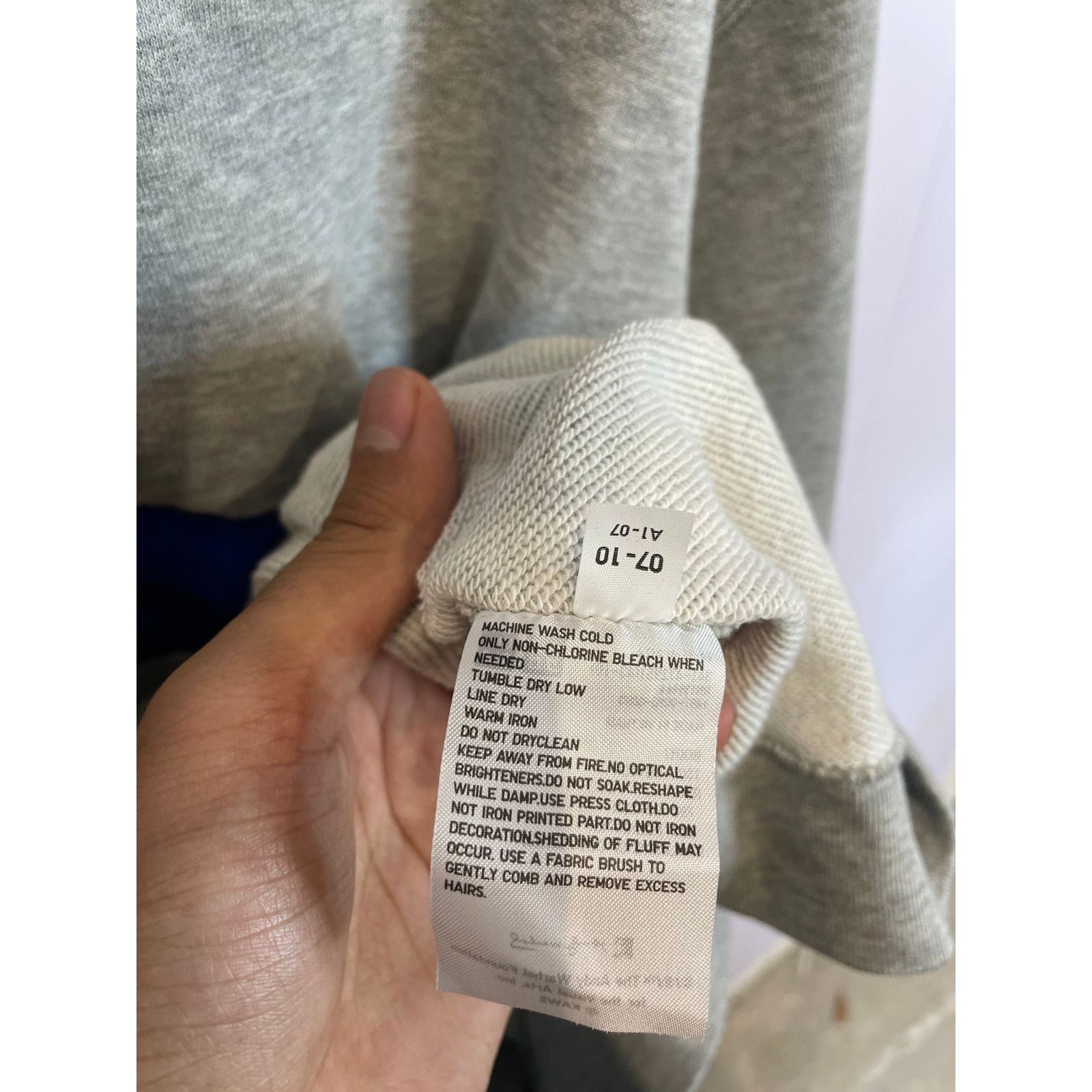 Kaws Kaws H&M Warhol Crewneck Grey Used XL Size US XL / EU 56 / 4 - 4 Thumbnail