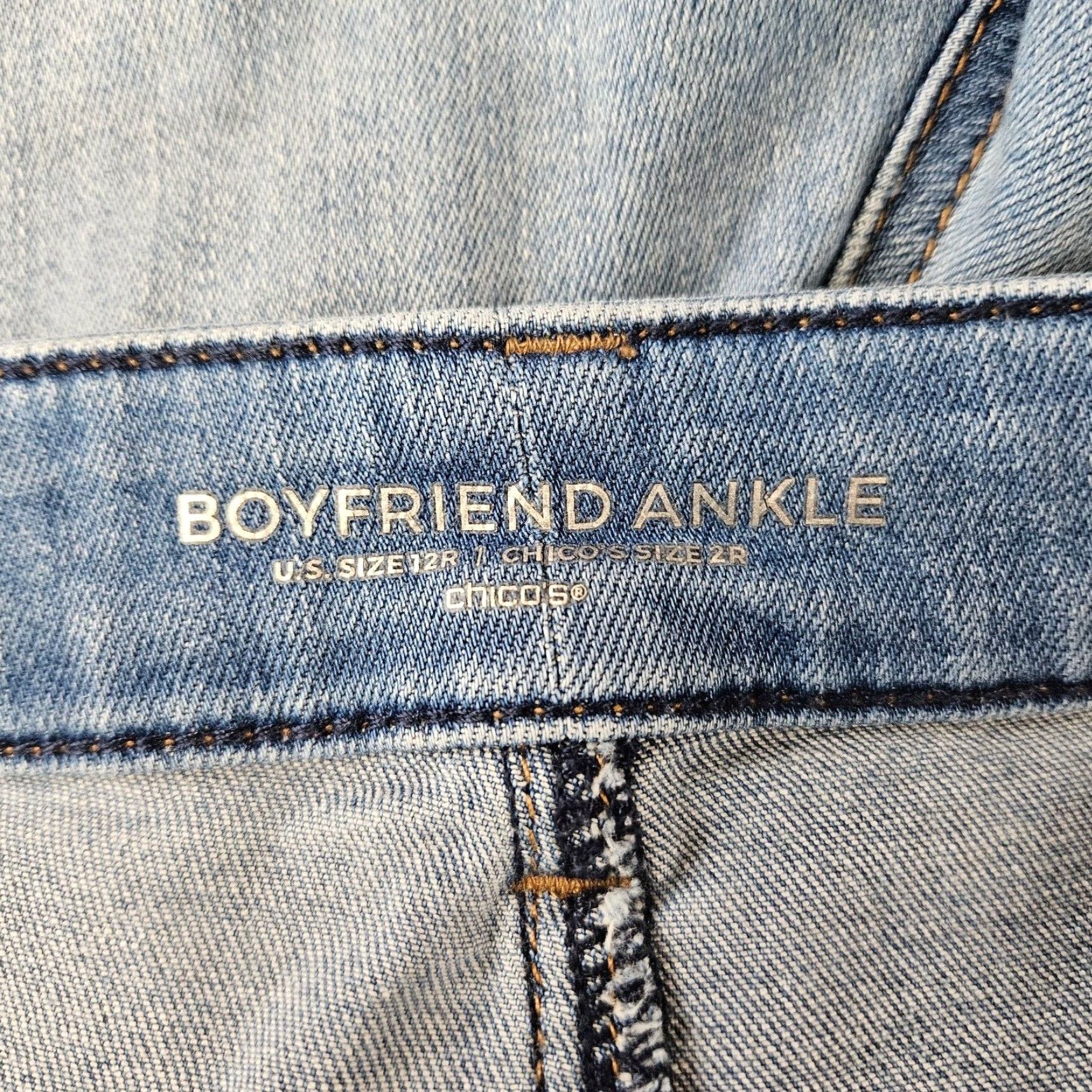 Vintage Chico's Womens Boyfriend Ankle Jeans Sz 12 Blue High Rise Light Wash Size 34" / US 12 / IT 48 - 7 Thumbnail