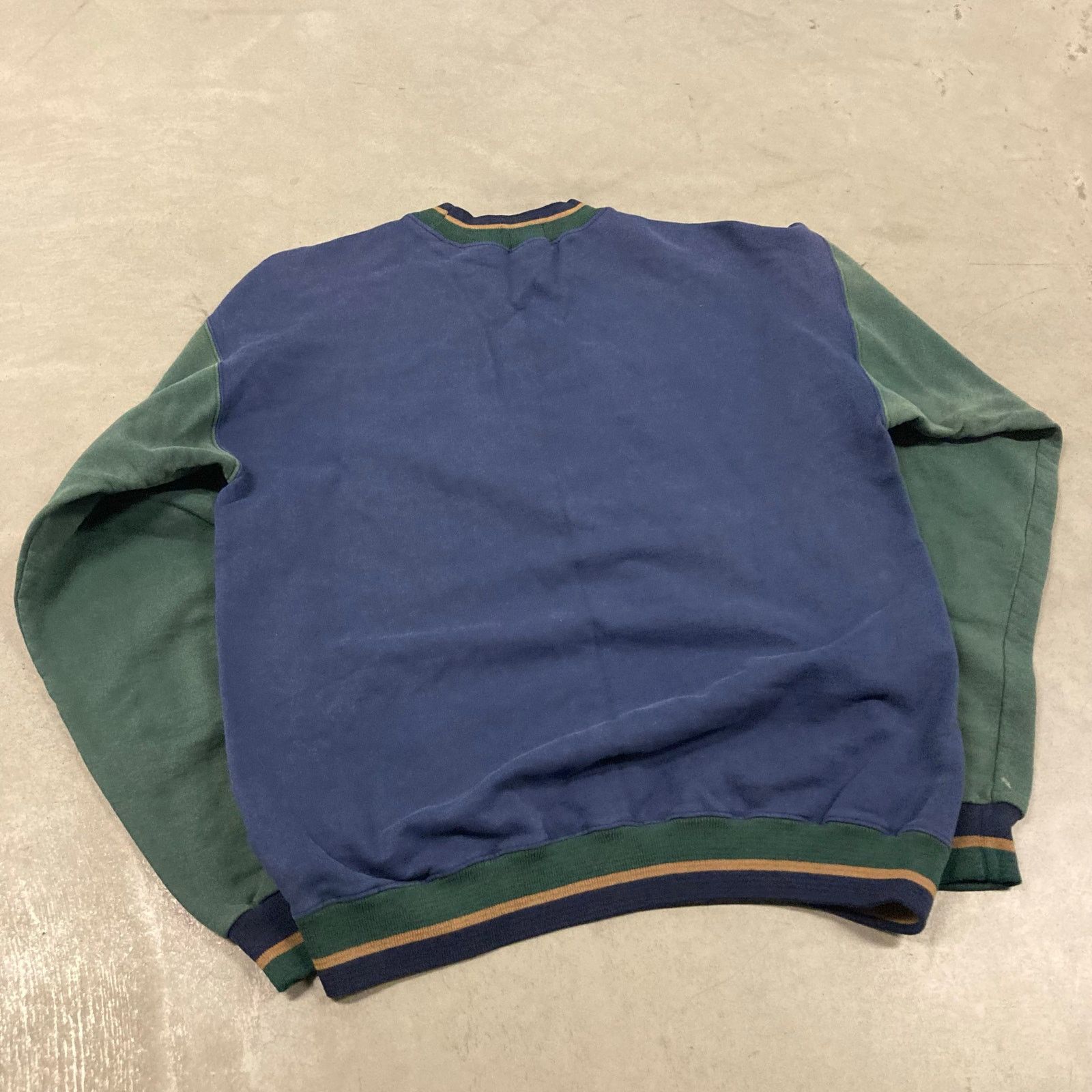 Vintage vintage 90s patchwork graphic sweatshirt Size US L / EU 52-54 / 3 - 2 Thumbnail