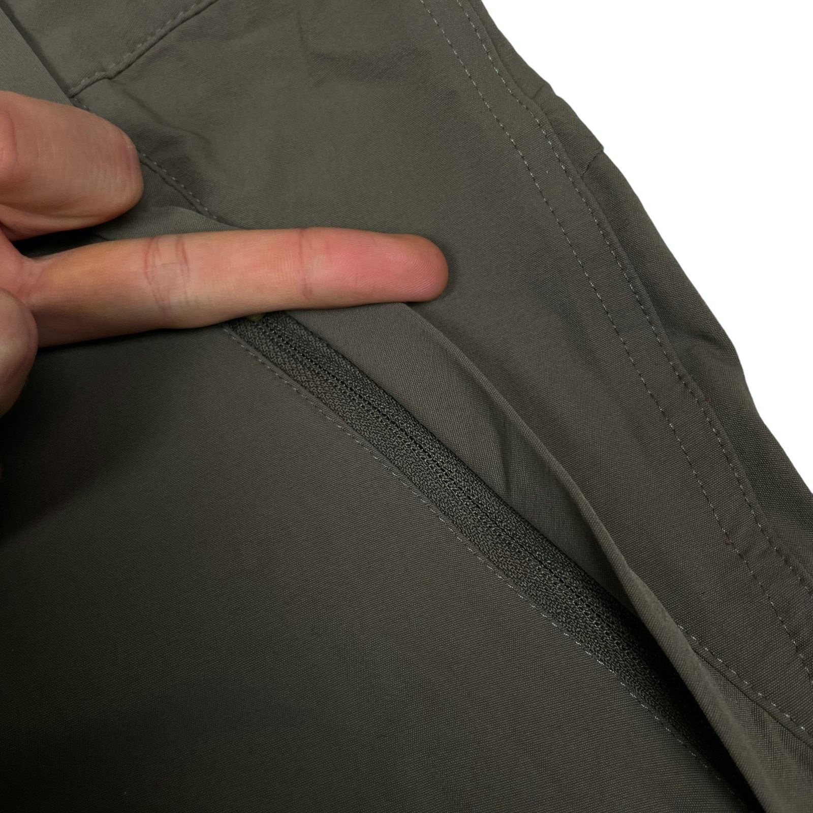 Nike × Nike ACG Nike ACG Dri Fit Women's Brown Ankle Zip Convertible Pants 8 Size 30" / US 8 / IT 44 - 10 Thumbnail