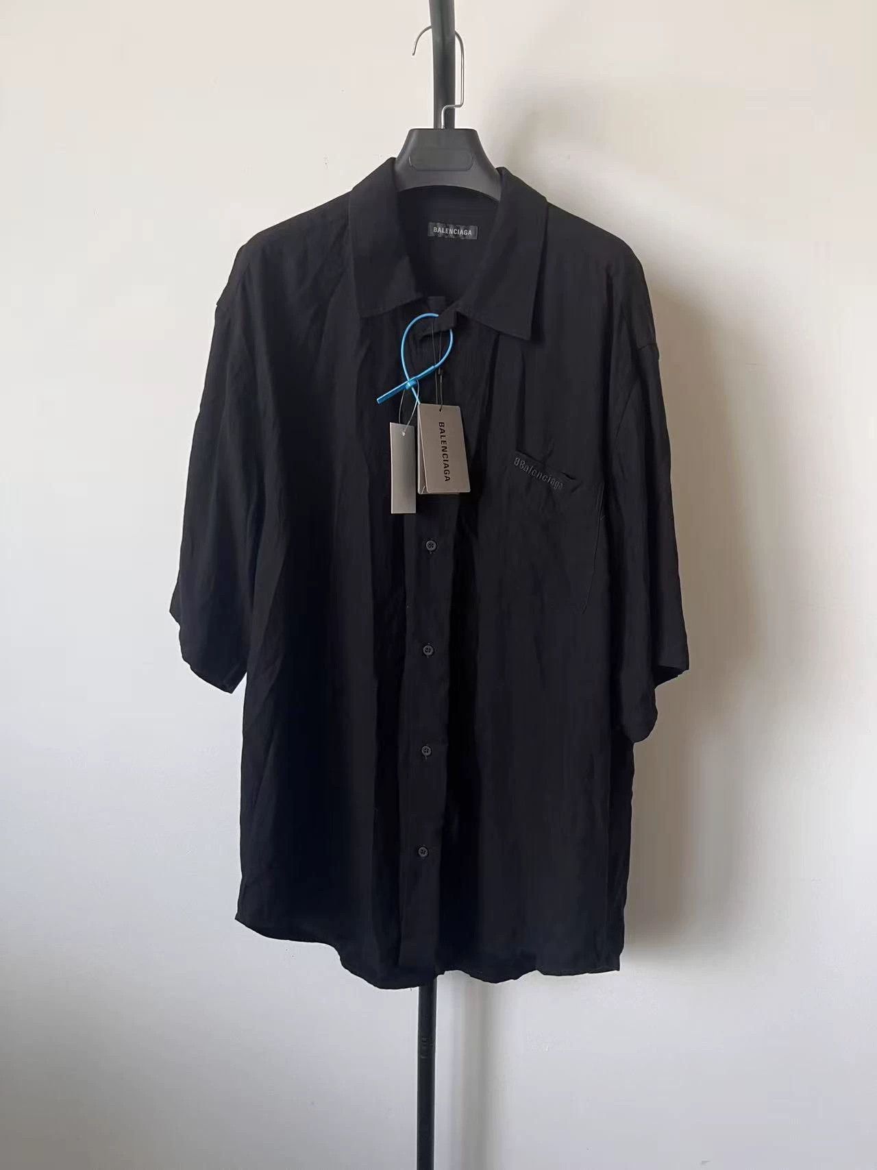 Balenciaga Balenciaga Men's Solid Short Sleeve Shirt - dmc Size US XS / EU 42 / 0 - 1 Thumbnail