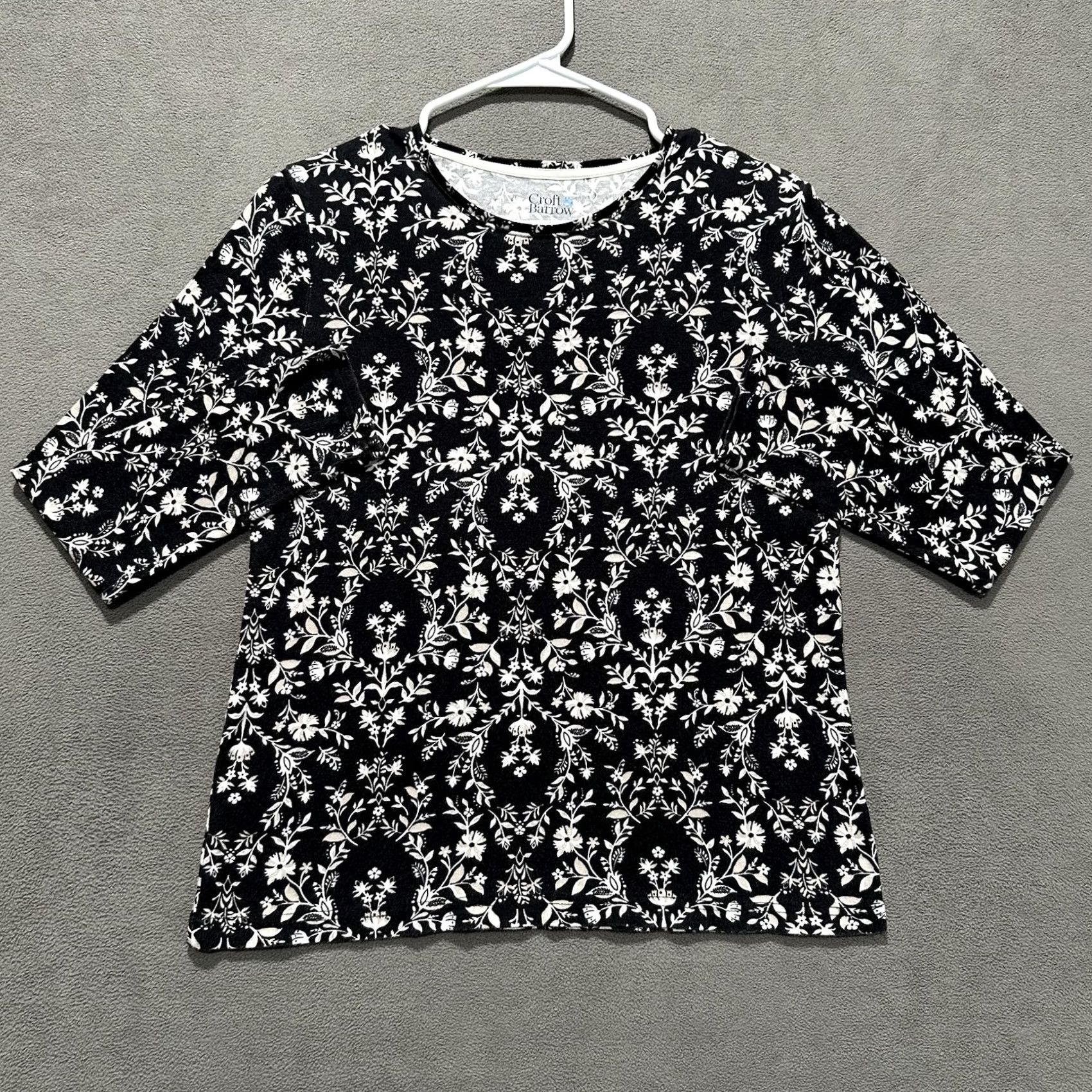 Croft & Barrow Croft & Barrow Shirt Womens S Black Floral The Classic Tee Long Sleeve EUC Size S / US 4 / IT 40 - 2 Thumbnail