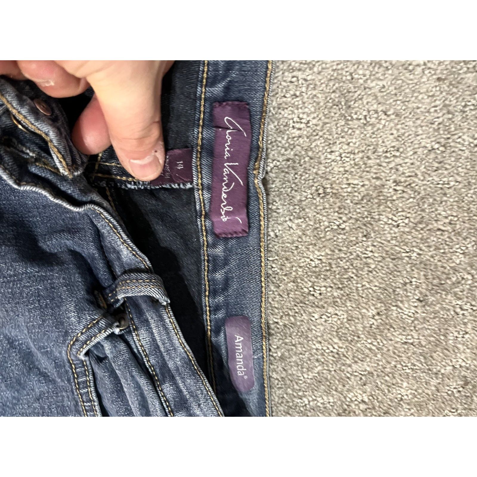 Gloria Vanderbilt Gloria Vanderbilt Jeans Womens 14 Short Amanda Straight Denim Medium Wash EUC Size 36" / US 14 / IT 50 - 5 Thumbnail