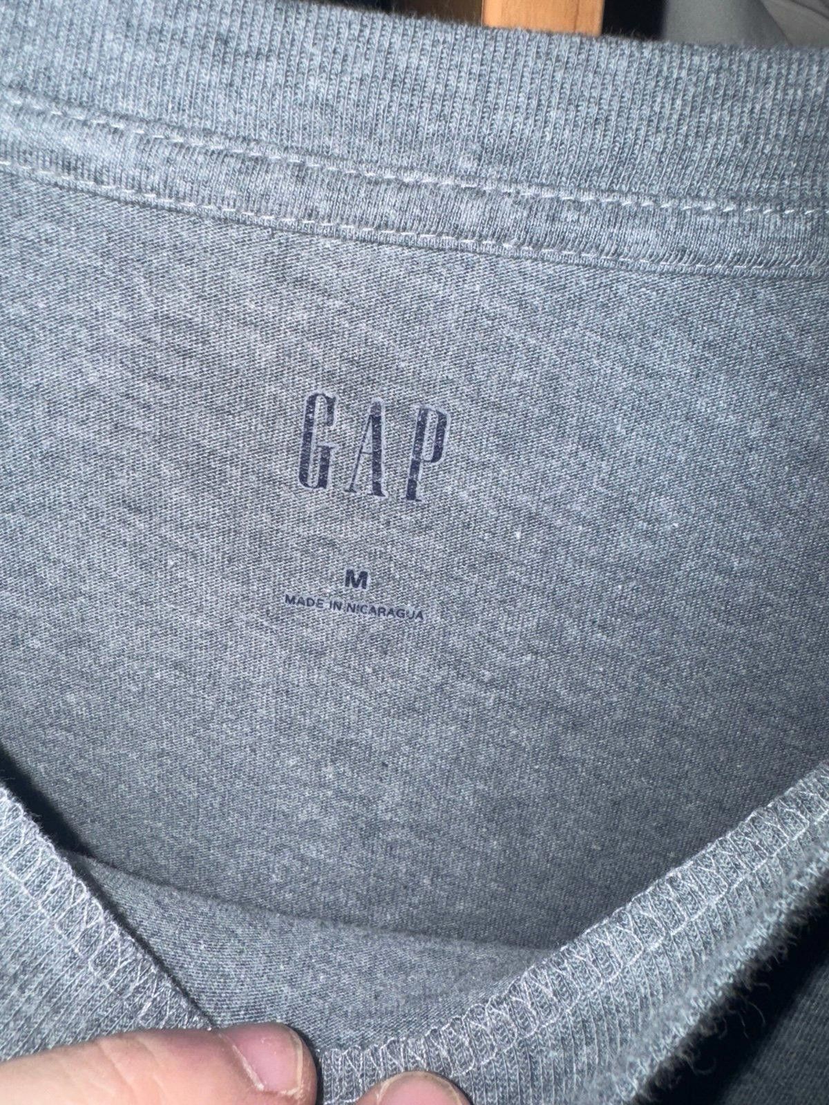 Gap GAP x Jean-Michel Basquiat T-Shirt Rare Sz M Mens Size US M / EU 48-50 / 2 - 4 Thumbnail