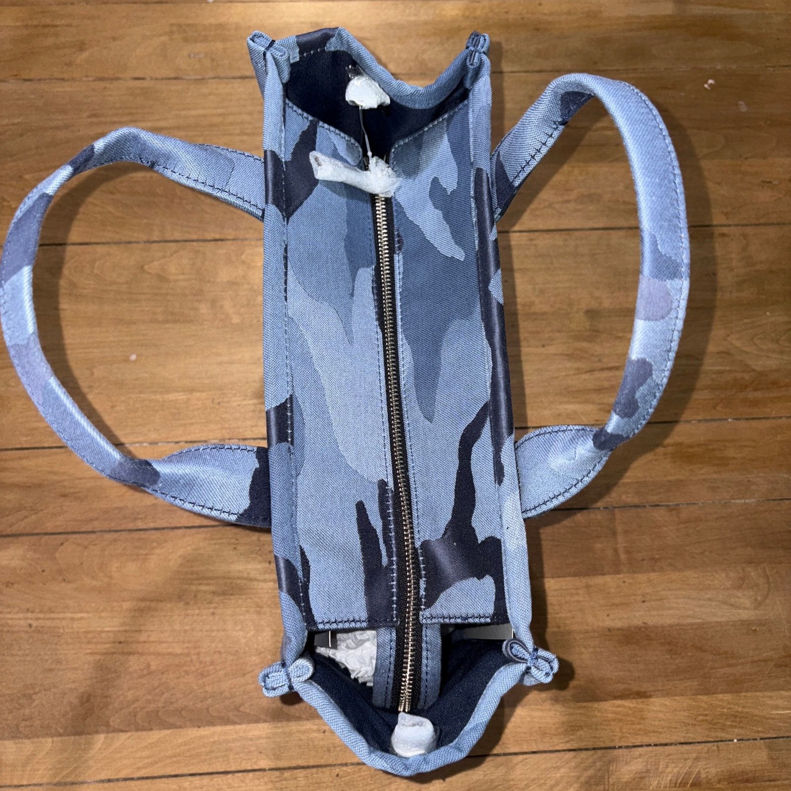 Marc Jacobs NWT Marc Jacobs The Camo Jacquard Medium Tote Bag BLue NEW Size ONE SIZE - 5 Thumbnail