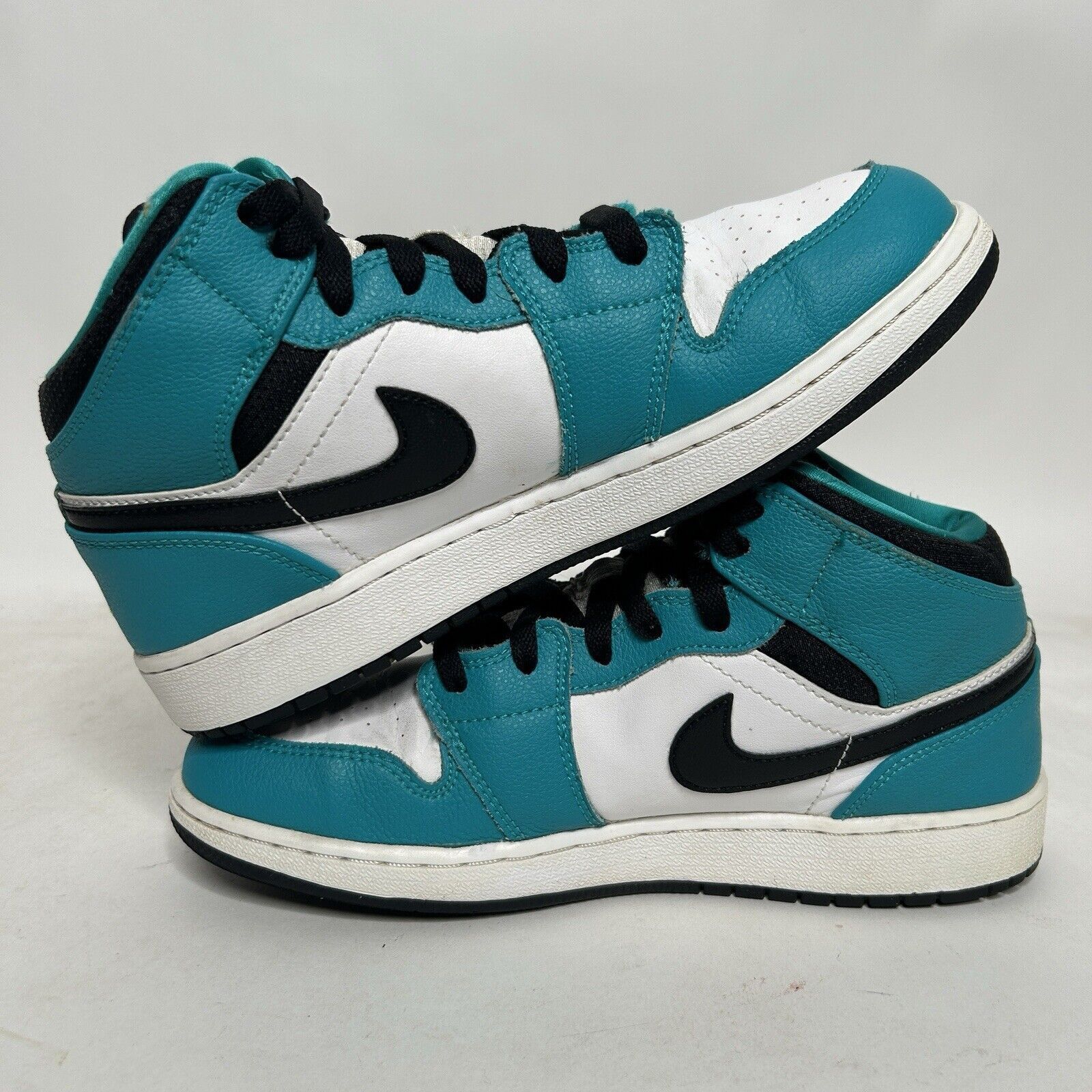 Jordan Brand Nike Shoes Air Jordan 1 Mid GG “Volt Ice” 2024 Size US 7.5 / IT 37.5 - 3 Thumbnail