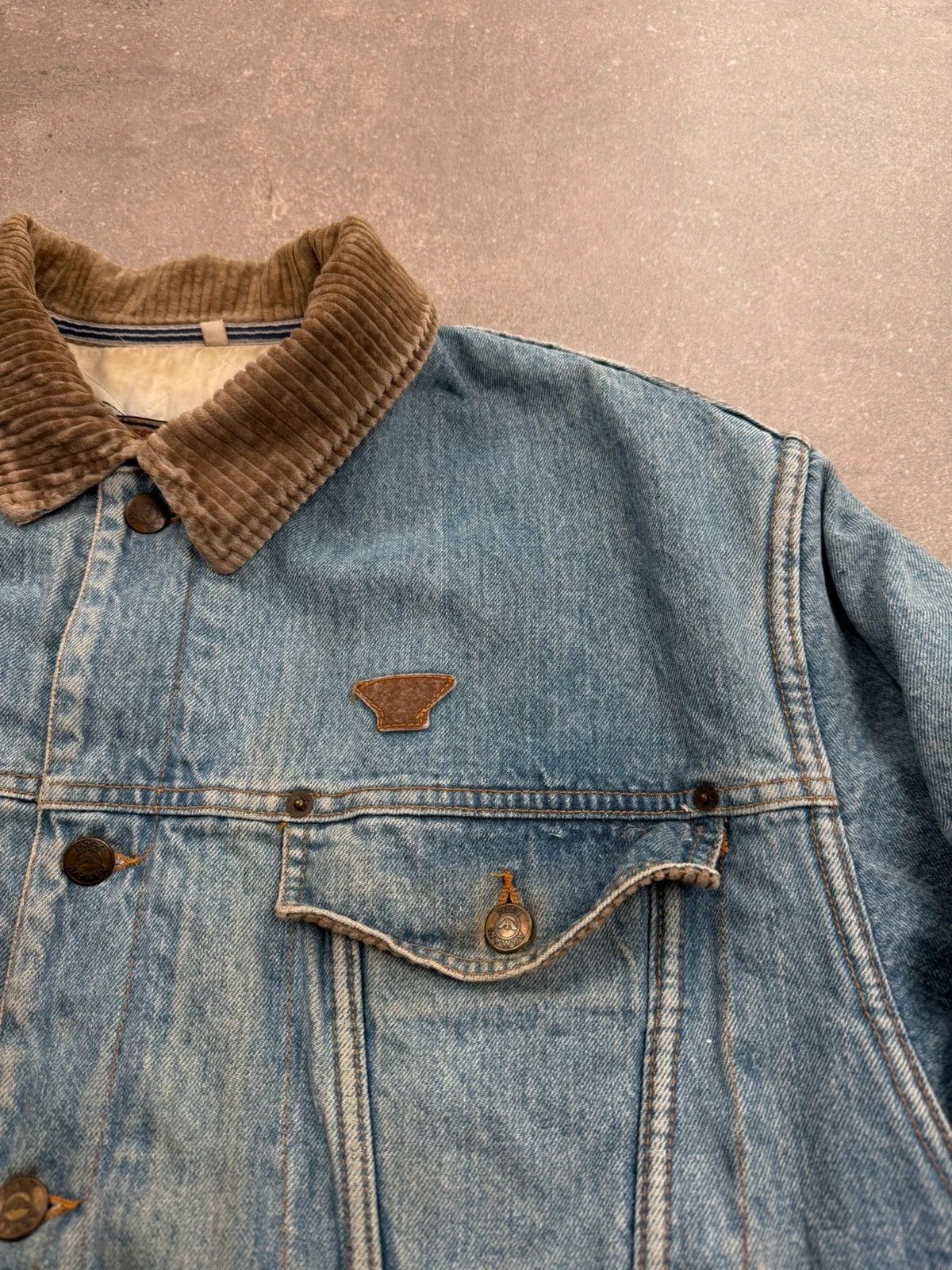 Armani Armani denim jacket vintage 1980s work wear made in Italy Size US L / EU 52-54 / 3 - 7 Thumbnail