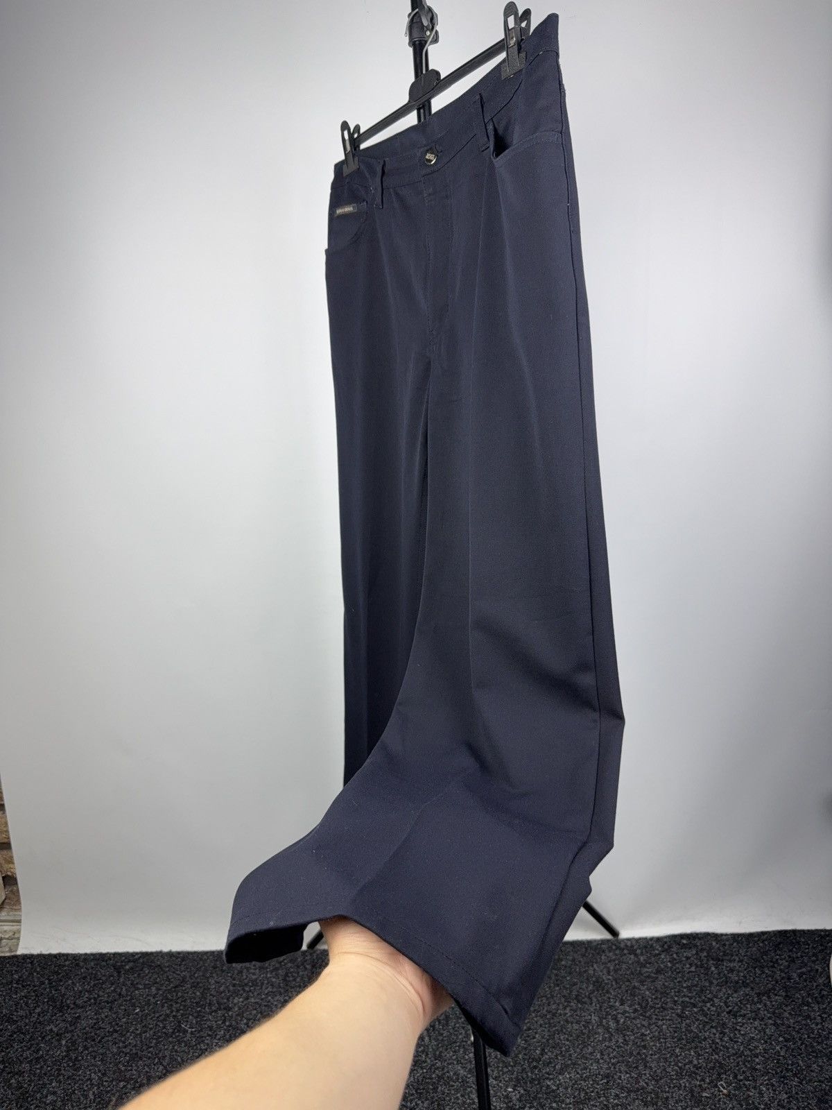 Hugo Boss Luxury Hugo Boss Italy Art in Fashion Cotton Straight Pants Size US 30 / EU 46 - 4 Thumbnail