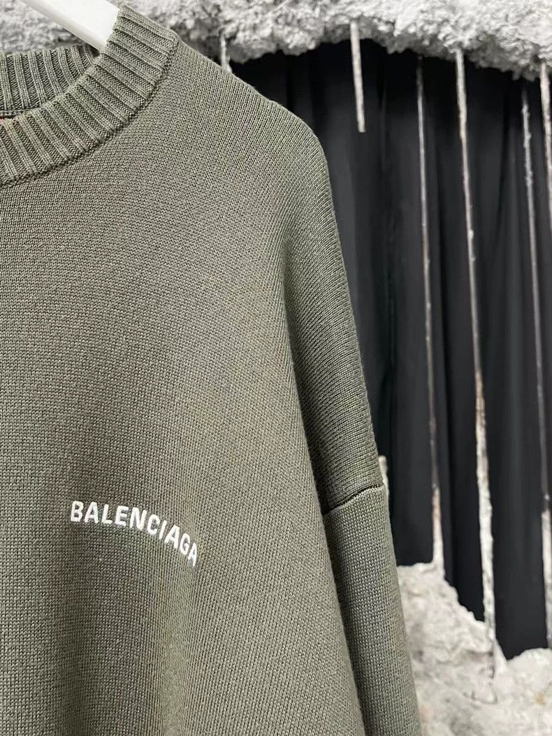 Balenciaga Balenciaga Coca-Cola Sweater Size US M / EU 48-50 / 2 - 5 Thumbnail