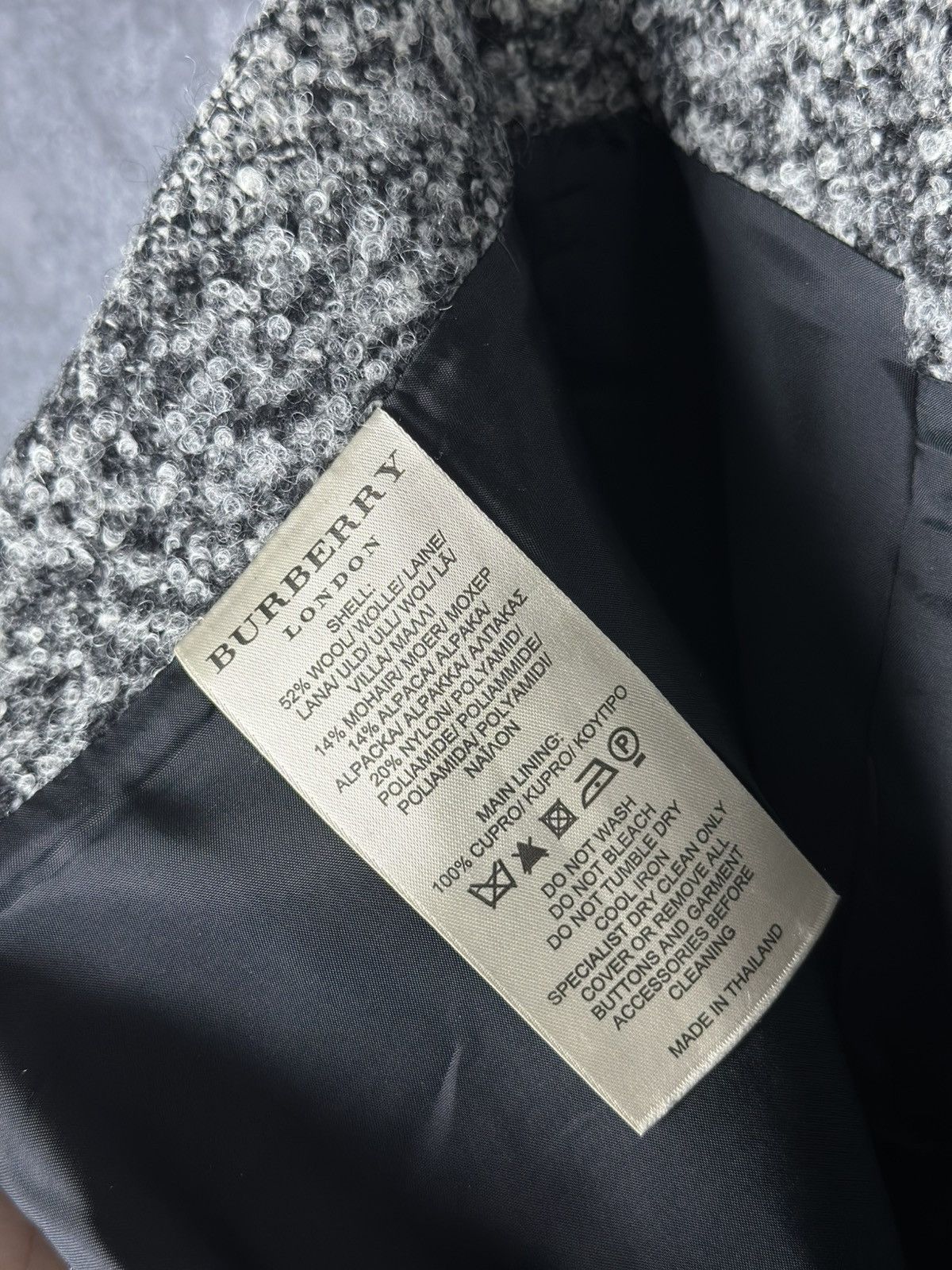 Burberry Burberry London Wool Mini Skirt Women’s Size 8 Size 30" / US 8 / IT 44 - 12 Thumbnail