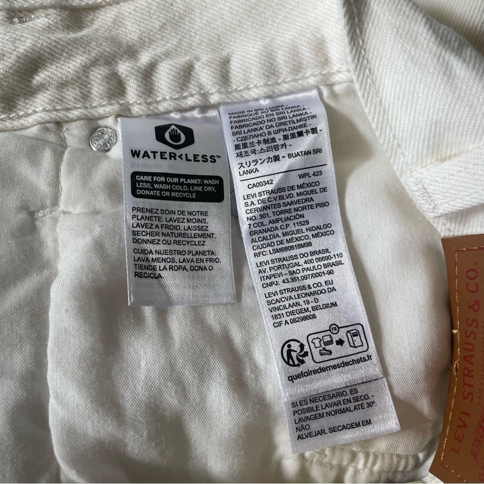 Levi's 501® ORIGINAL FIT WOMEN'S JEANS 30x32 Size 30" / US 8 / IT 44 - 8 Thumbnail