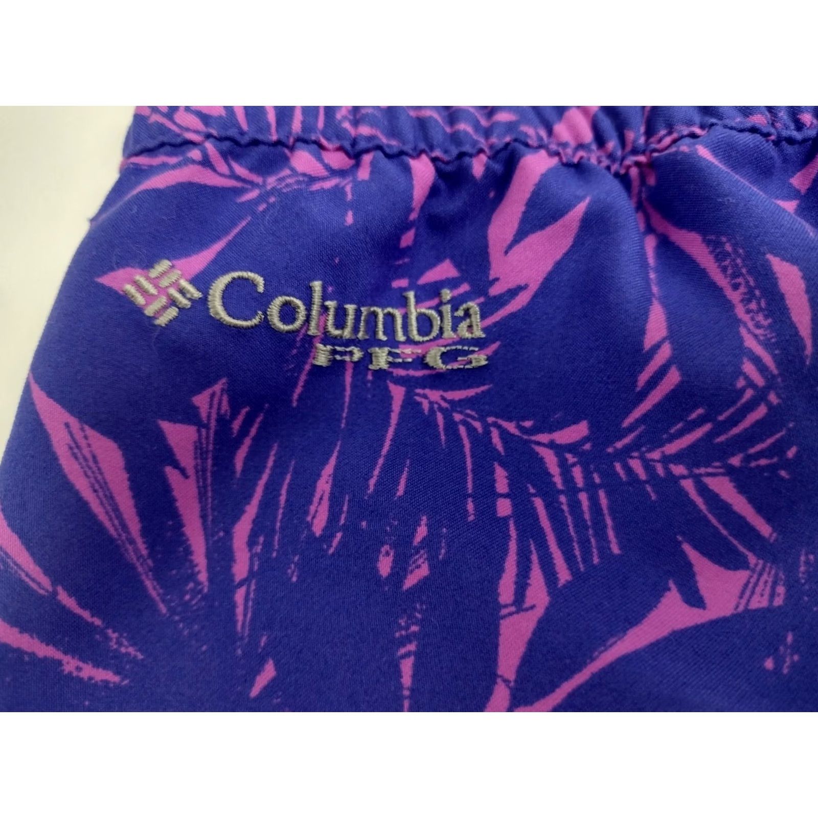 Vintage Columbia PFG Women's XS Purple Floral Shorts Back Pocket Polyester #2387 Size 26" / US 2 / IT 38 - 4 Thumbnail