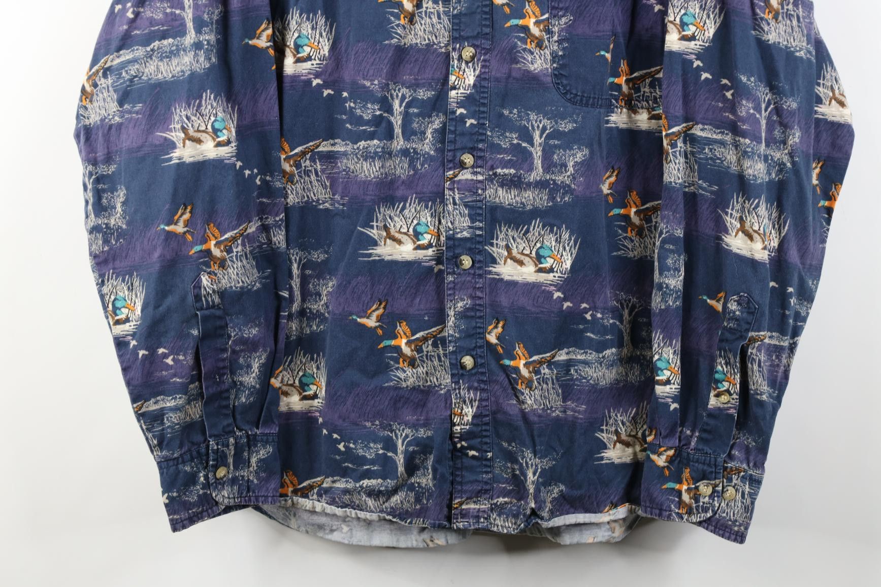 Vintage Vintage 90s Y2K Streetwear All Over Print Button Down Shirt Size US L / EU 52-54 / 3 - 3 Thumbnail