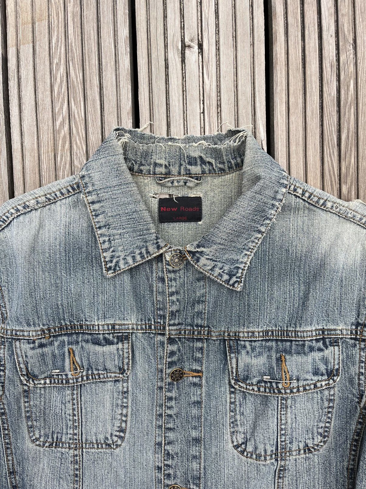 Vintage Vintage Destressed denim jacket Size US M / EU 48-50 / 2 - 2 Thumbnail